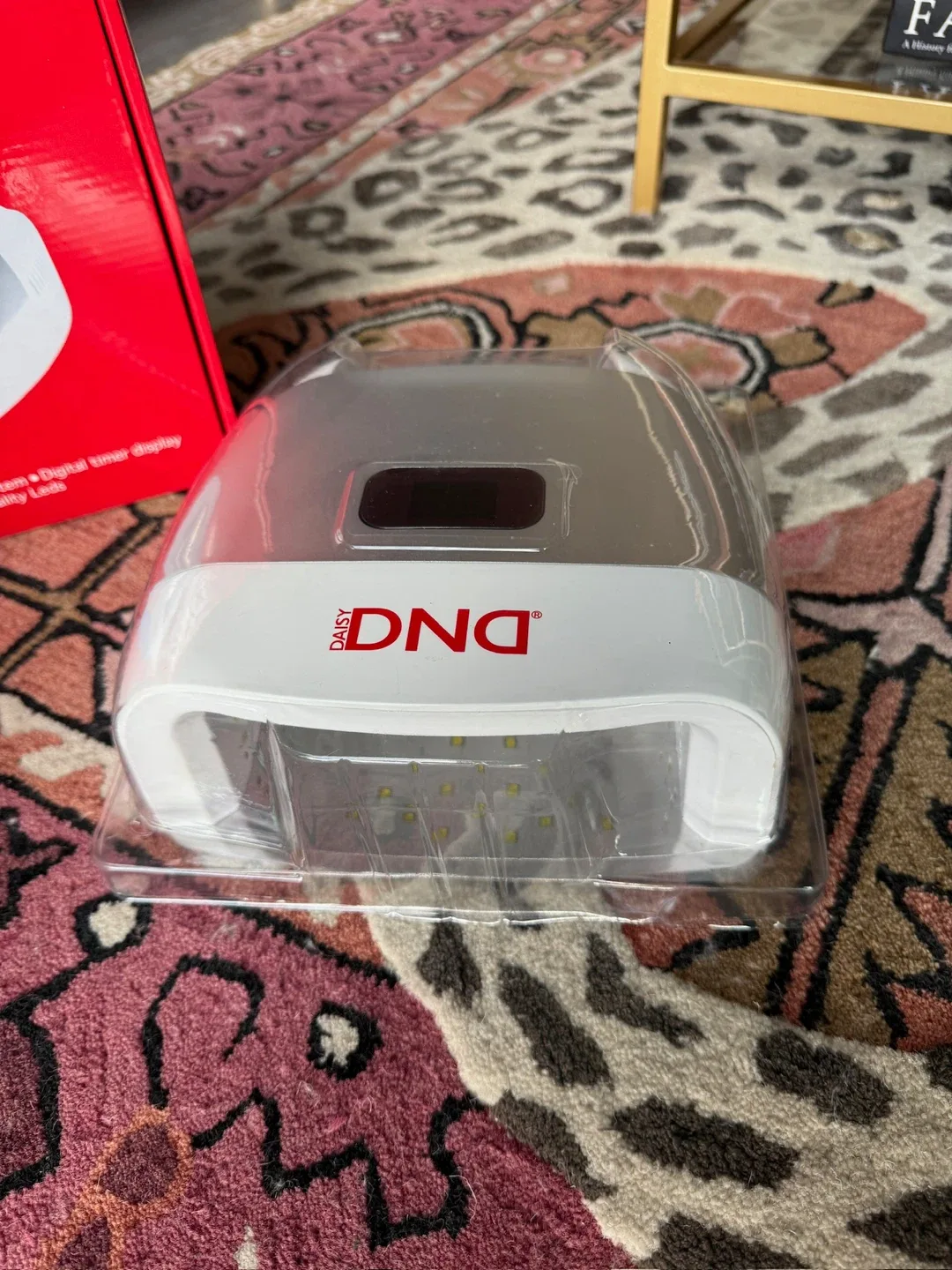 NEW in BOX Daisy DNA LED Nail Lamp V3. Retails for $160 image indicator(5)