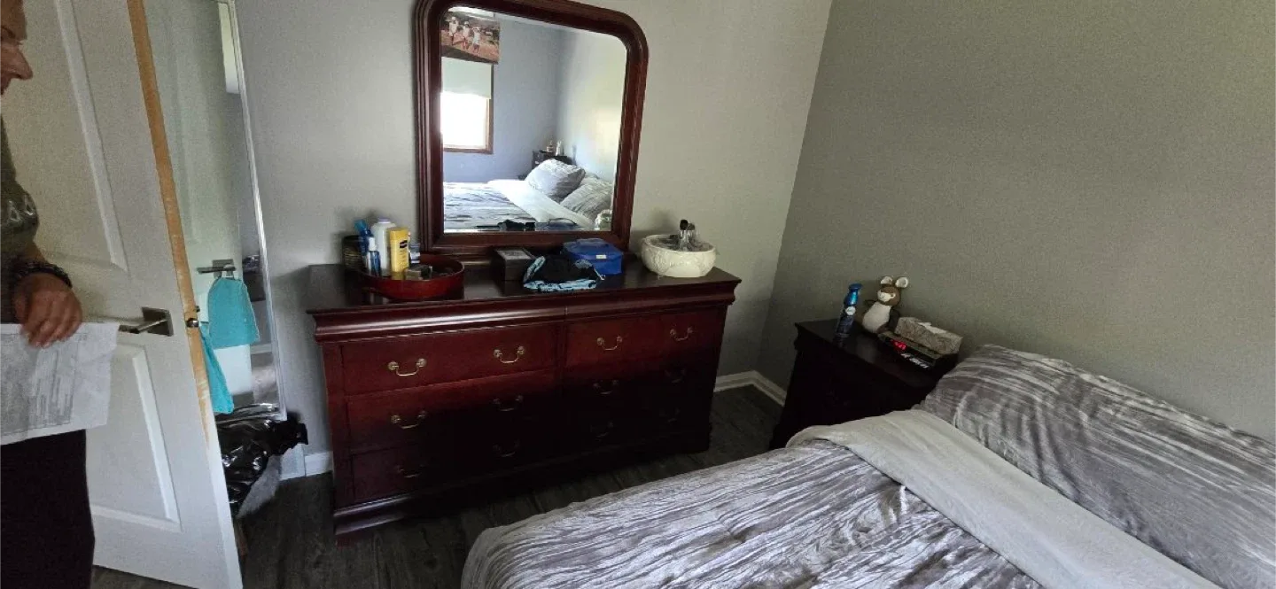6 drawer Cherrywood dresser with mirror