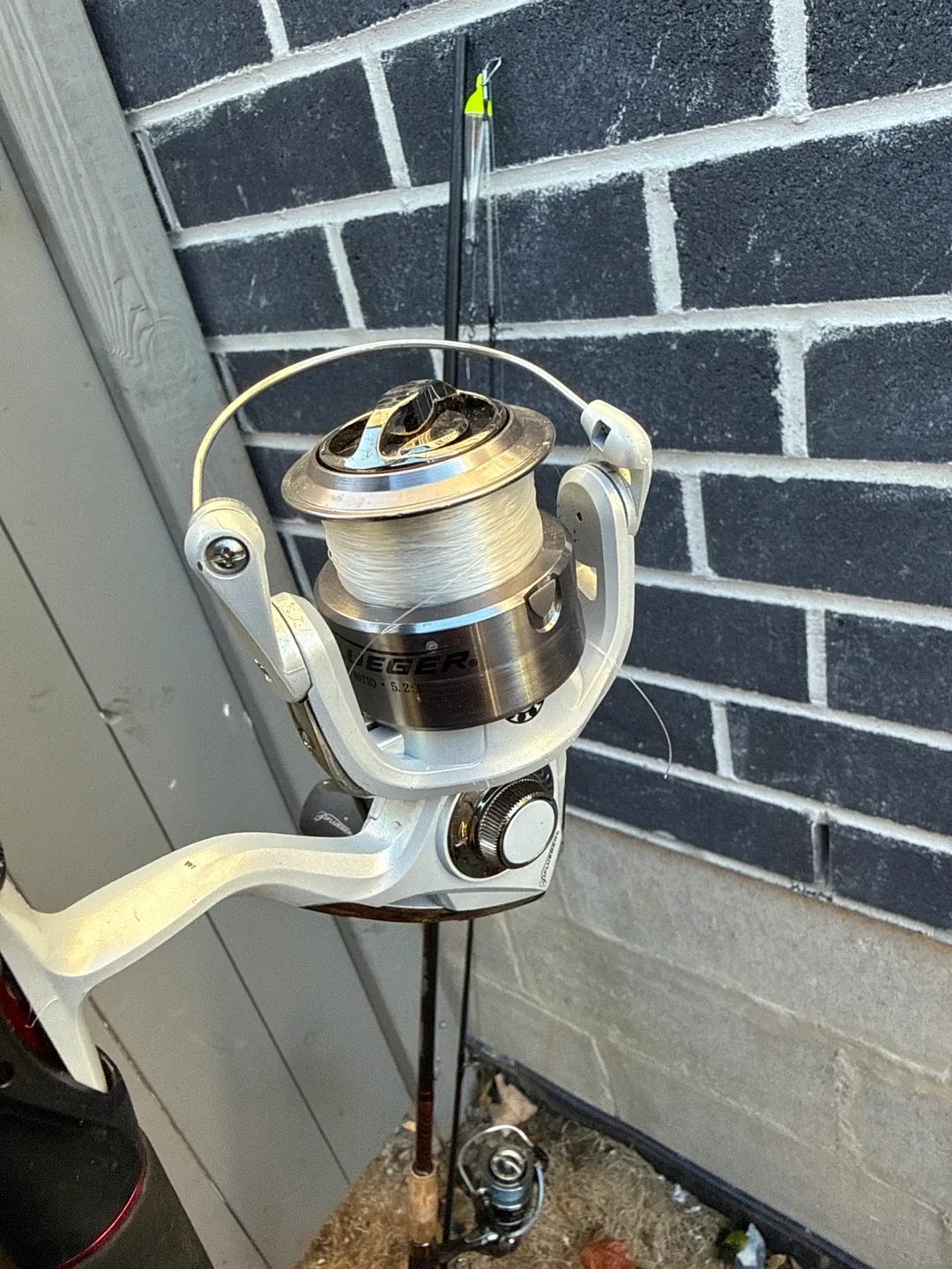 Fishing Rod and Reel Combo image indicator(3)