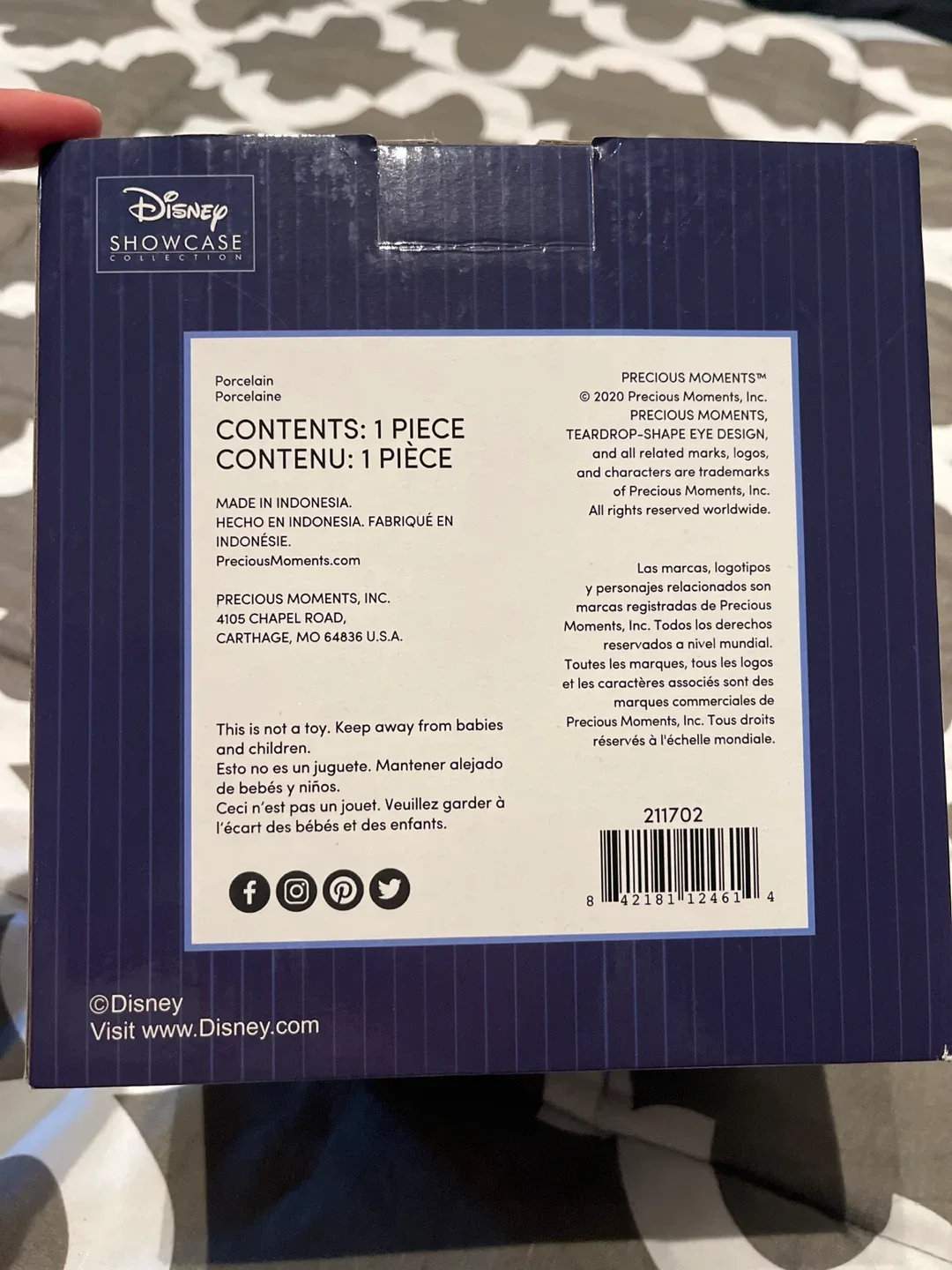 New!!  Disney Showcase Precious Moments Figurine image indicator(2)