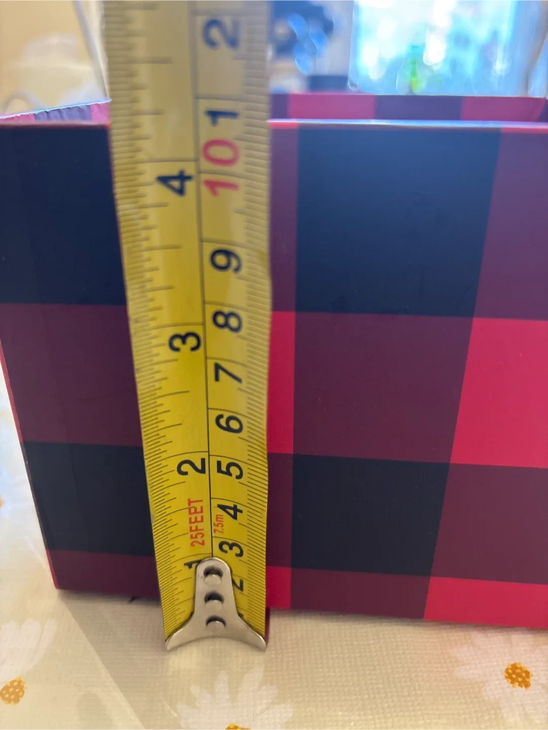 Square Decorative Buffalo Plaid Gift Box with lid image indicator(3)