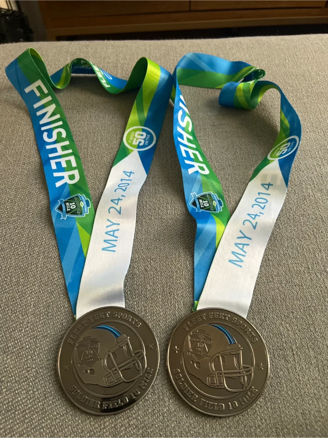 Fleet Feet Sports Soldier Field 10 Mile Finisher Medal thumbnail