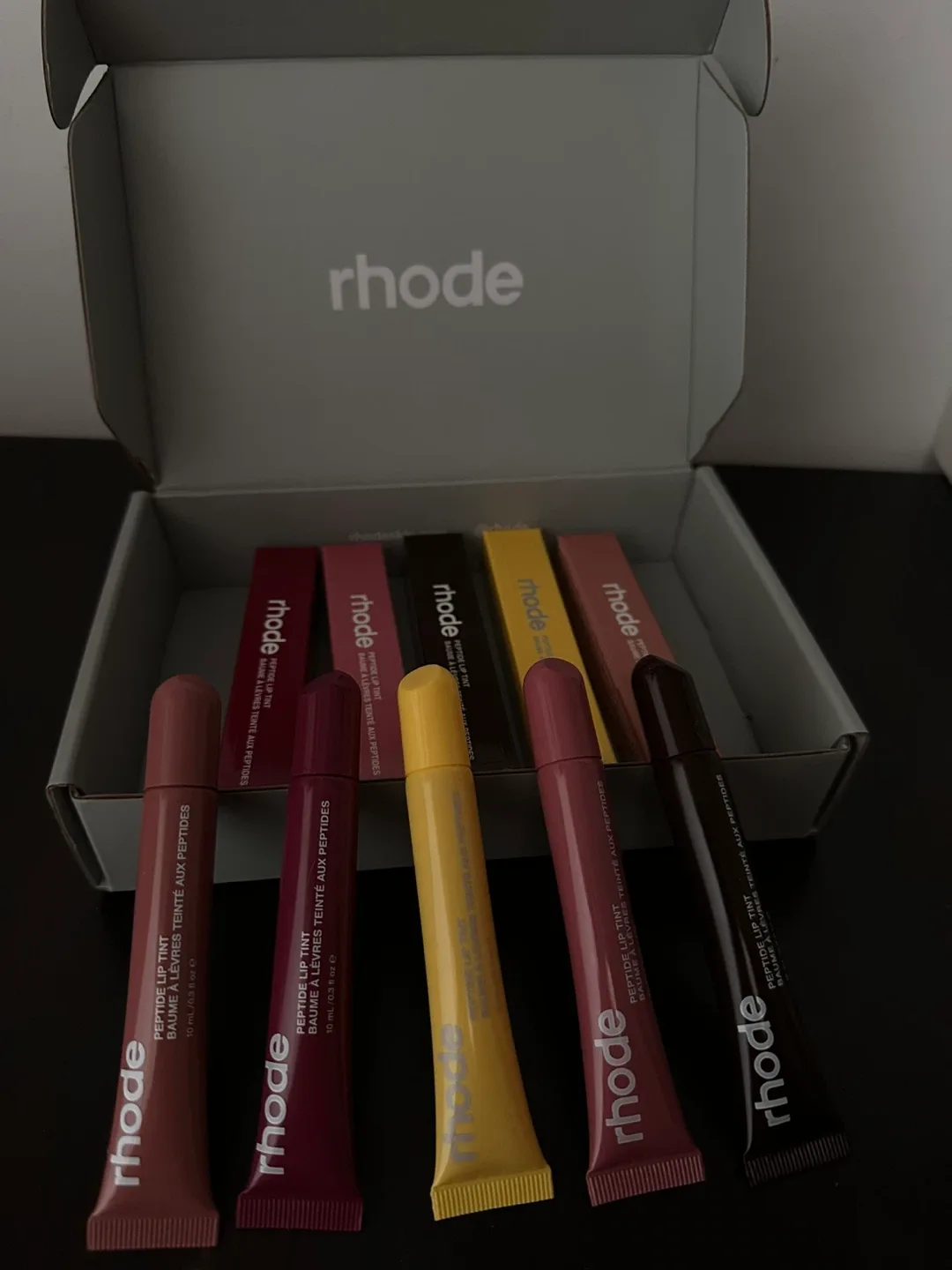 RHODE - Peptide Lip Treatment Nourishing Glaze - BACK IN STOCK image indicator(3)