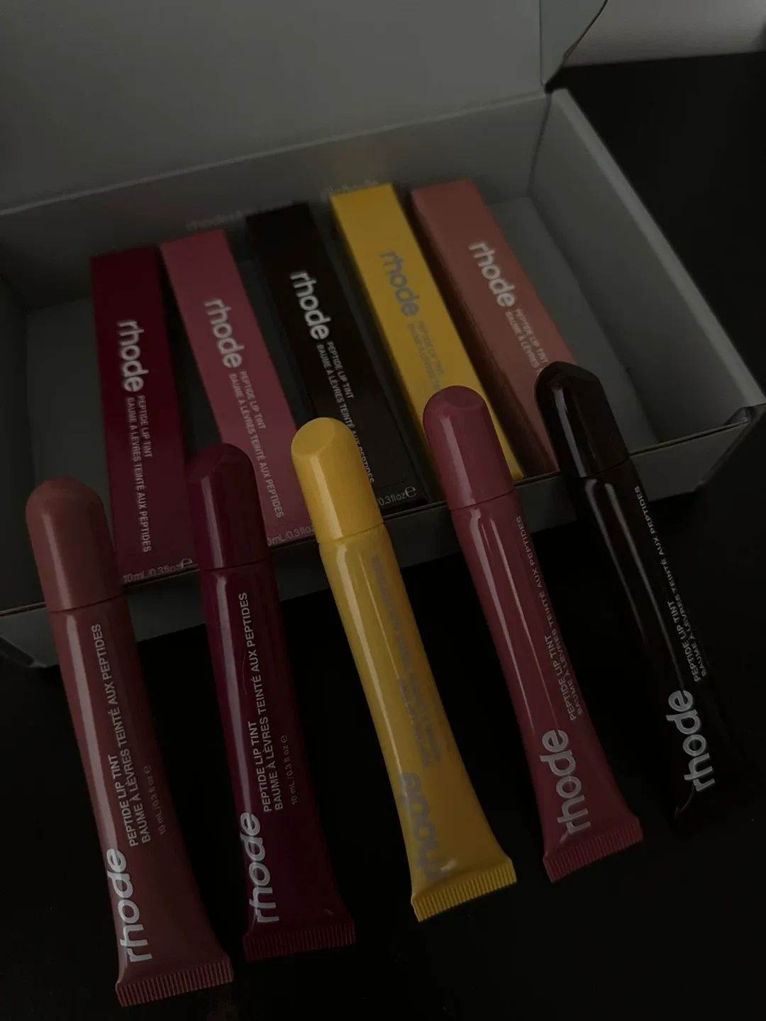 RHODE - Peptide Lip Treatment Nourishing Glaze - BACK IN STOCK image indicator(4)