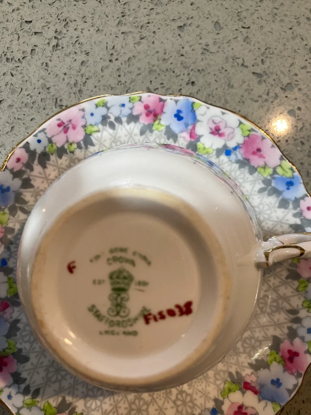 Royal Crown Stafford Teacup and Saucer Set image indicator(3)