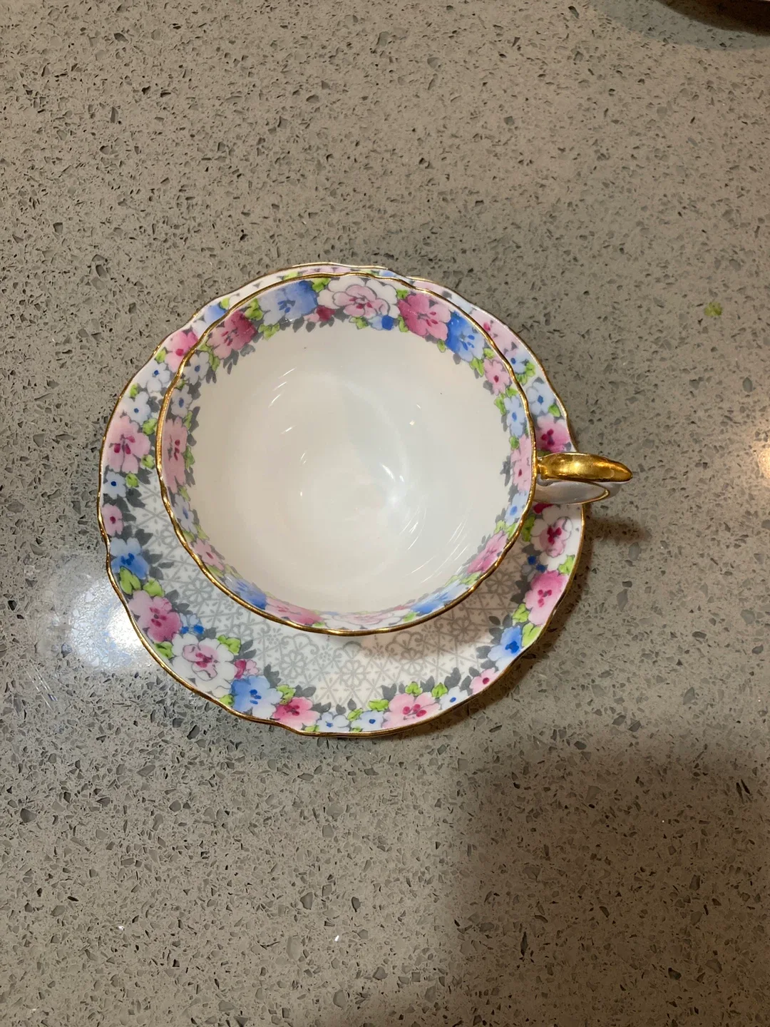 Royal Crown Stafford Teacup and Saucer Set image indicator(2)
