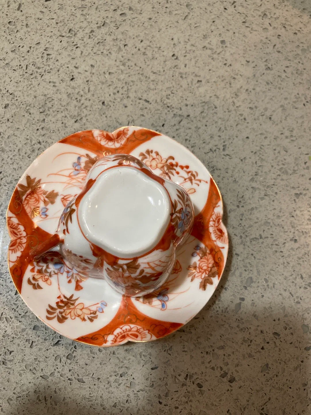 Floral Tea Cup and Saucer Set image indicator(4)