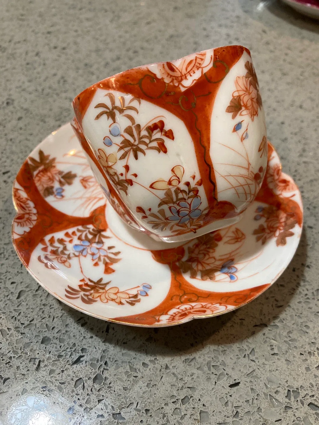 Floral Tea Cup and Saucer Set image indicator(2)