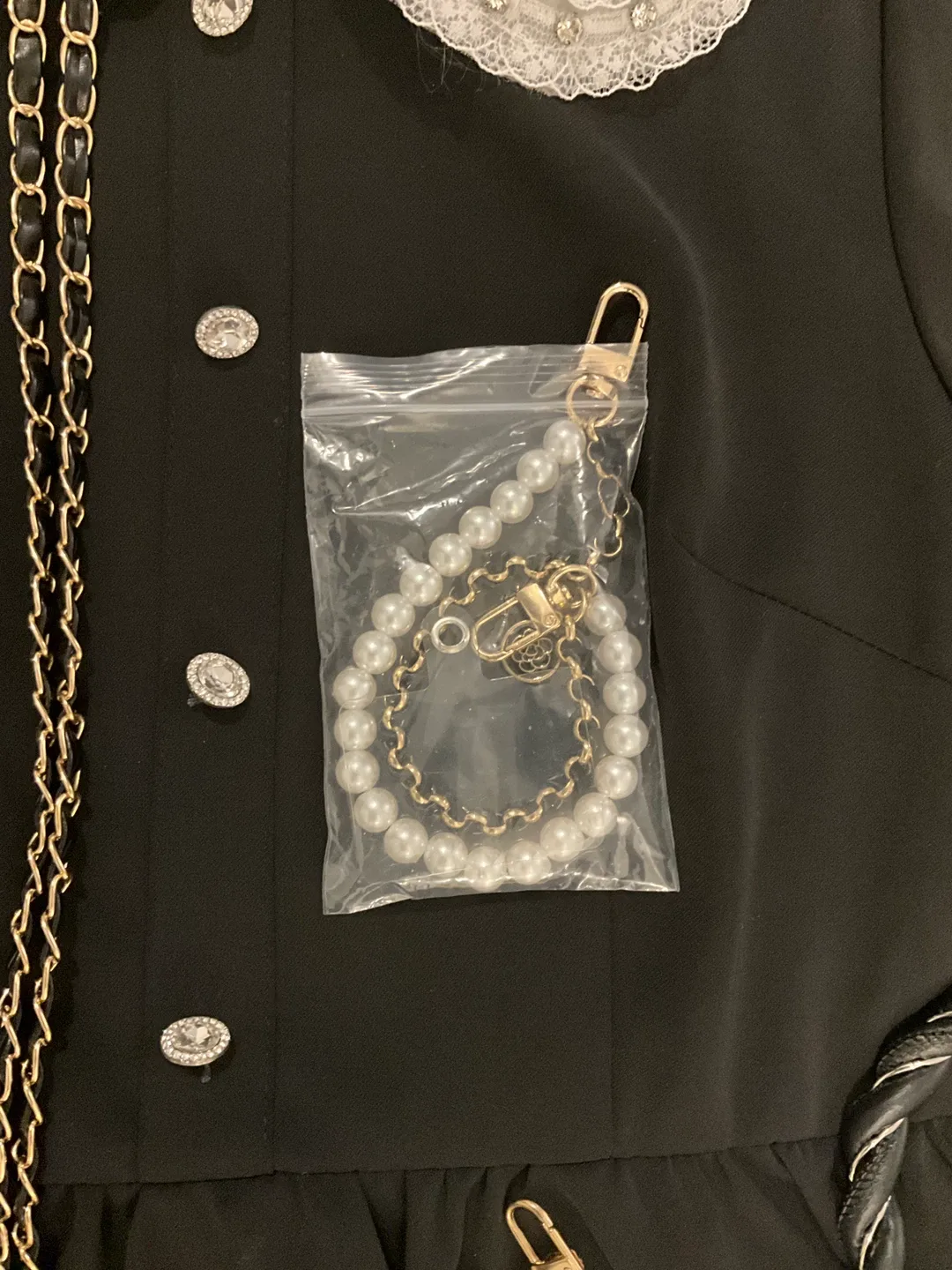 Nature Black Dress with Accessories image indicator(3)