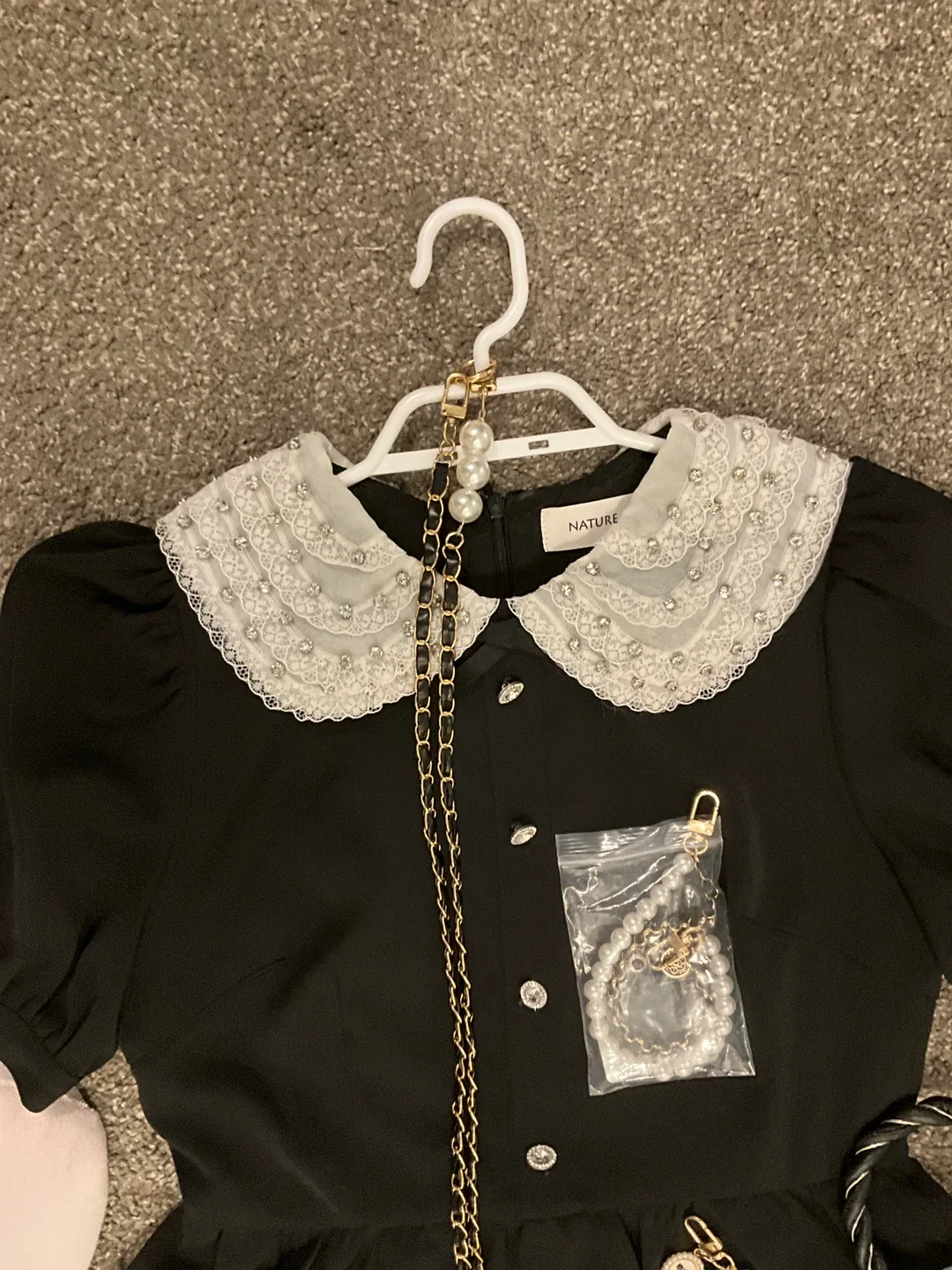 Nature Black Dress with Accessories image indicator(4)