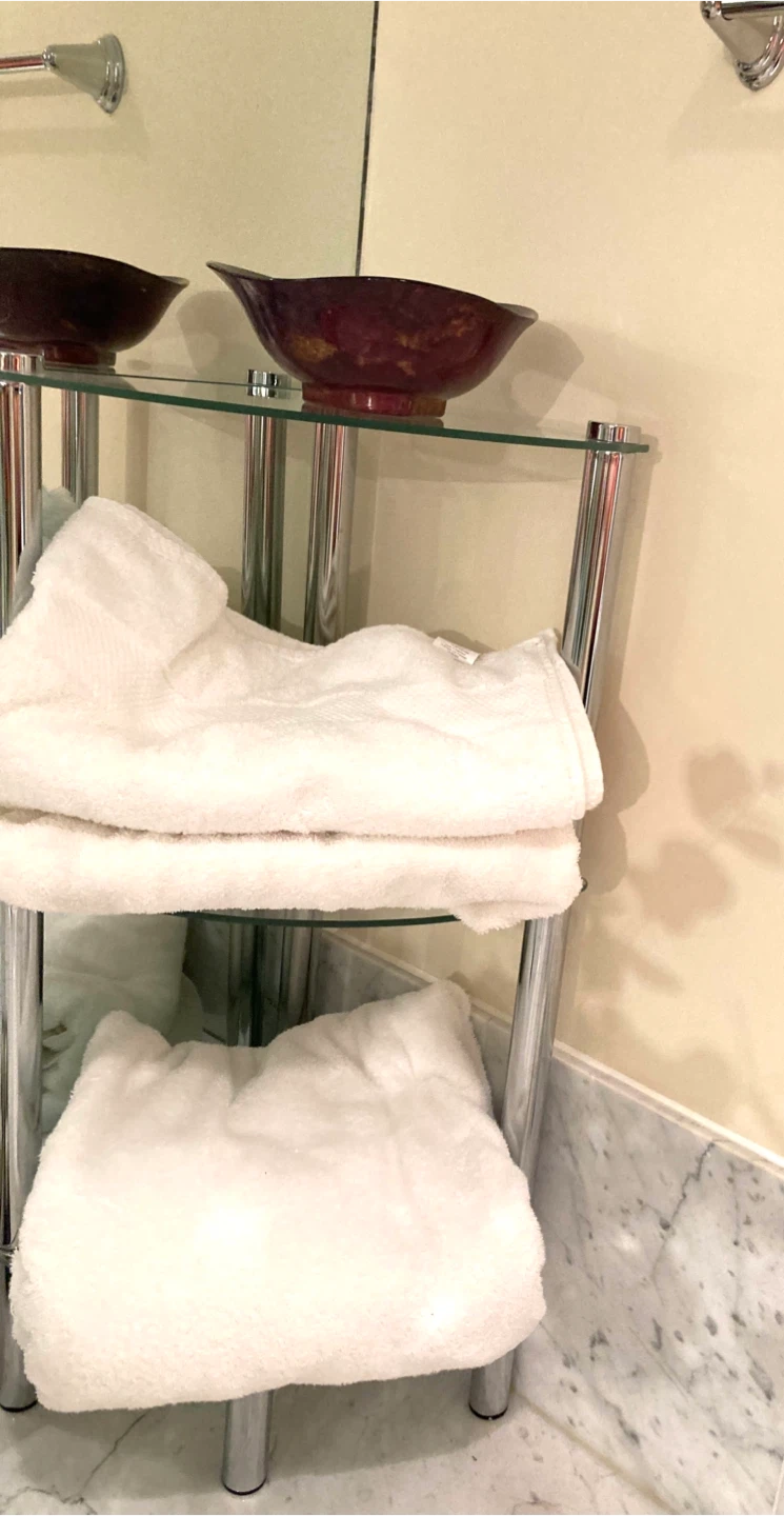 A pair of 3 tier Glass Corner Shelves - photo 3