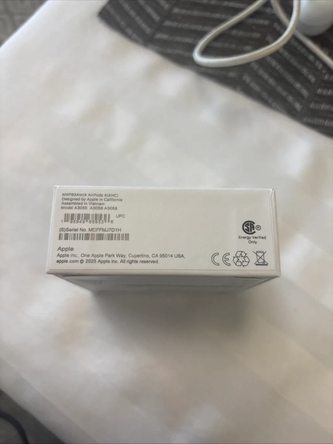 Apple AirPods (3rd generation). image indicator(3)