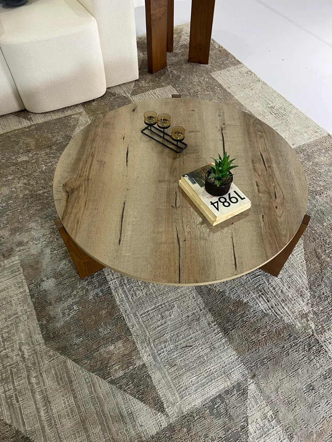 Round Wooden Coffee Table image indicator(6)