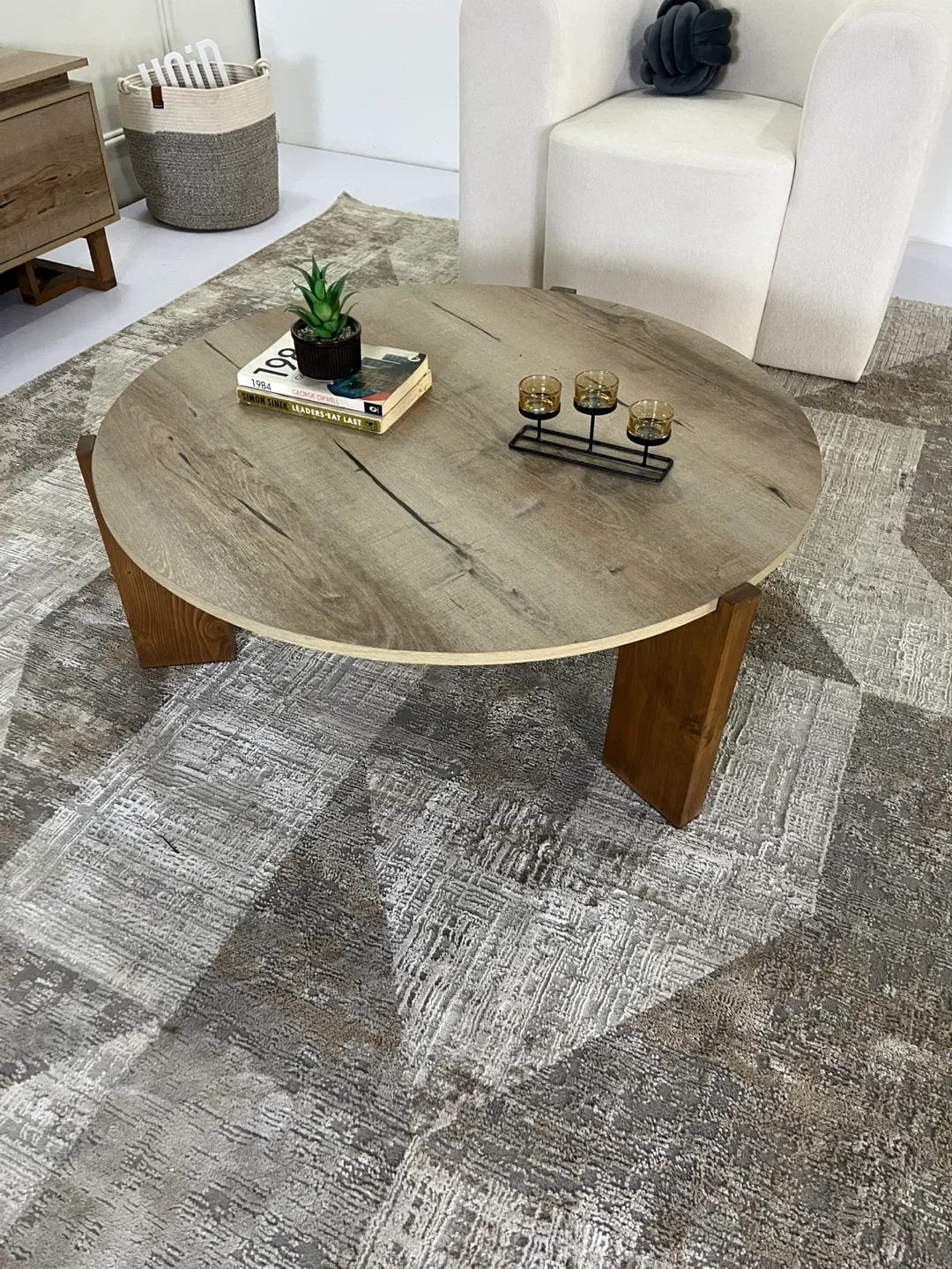 Round Wooden Coffee Table image indicator(3)