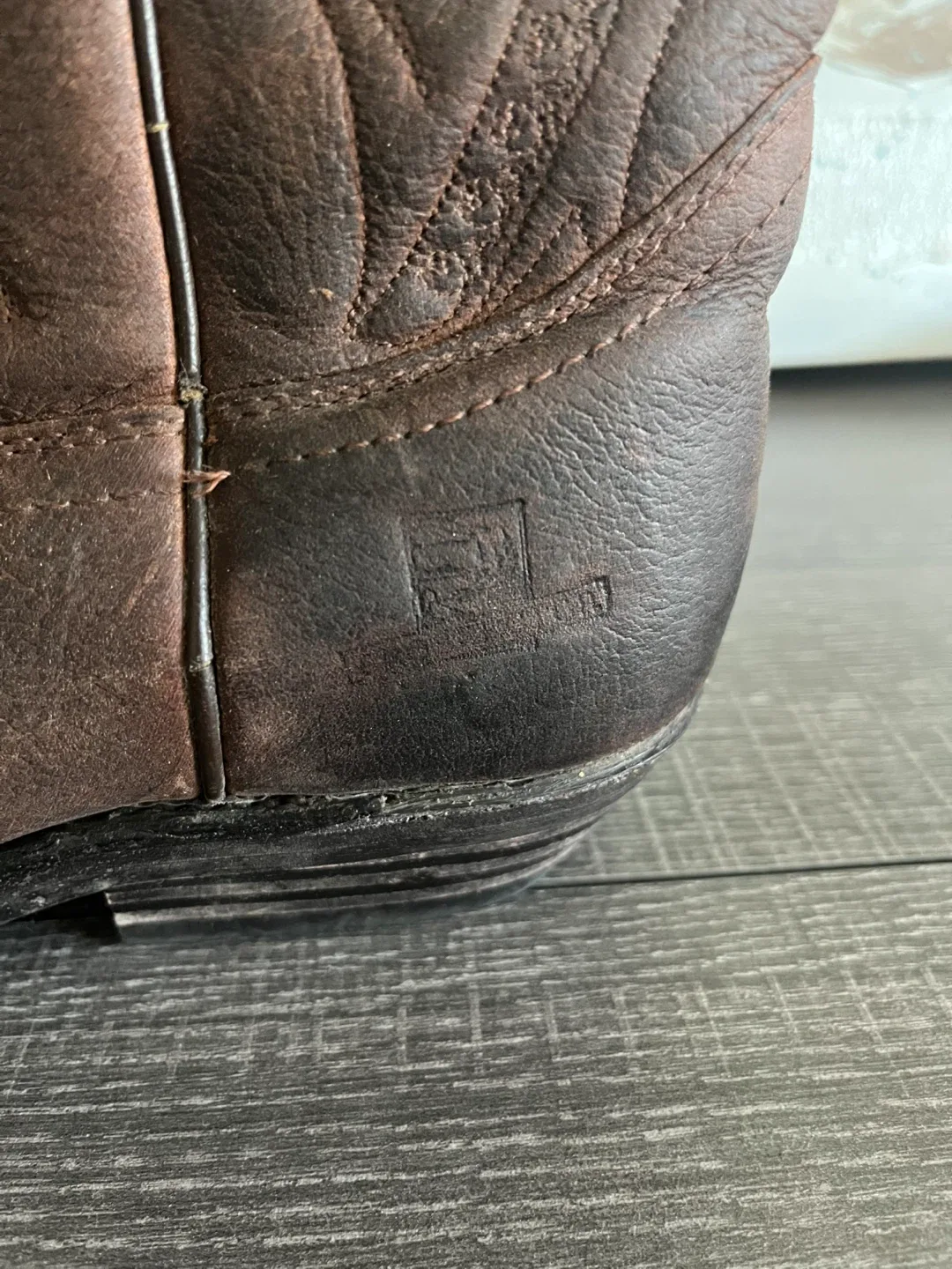 Women’s Prospector Leather Cowboy Boots -size 7C image indicator(3)