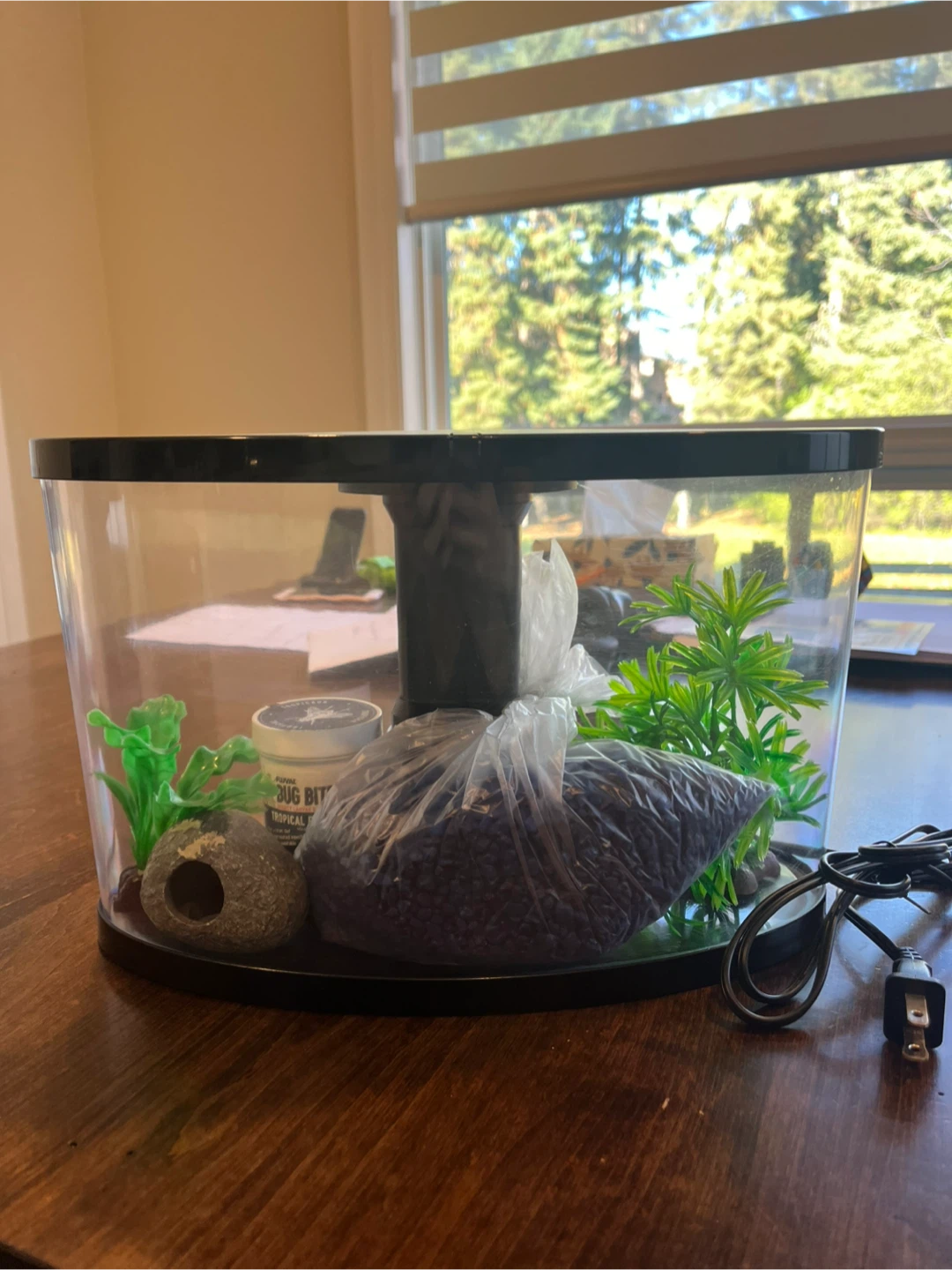 Aquarium Kit (fish tank) with accessories. - photo 2