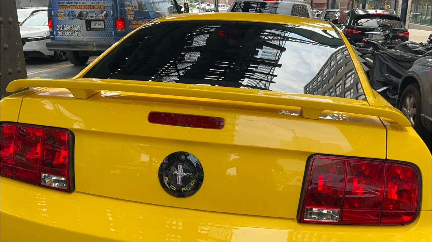 Yellow Ford Mustang Coupe image indicator(4)