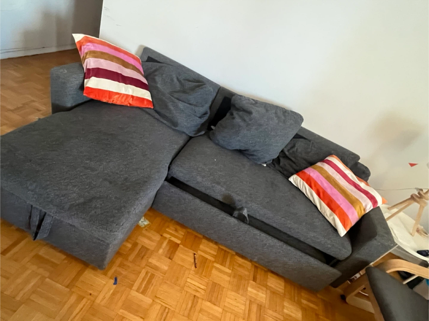 Grey Sectional Sofa with Pull-Out Bed