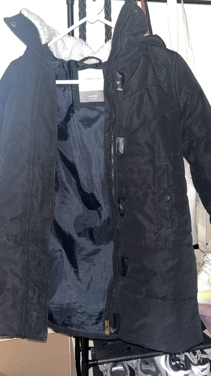 Roxy Black Winter Jacket - Siz M (7-8) image indicator(2)