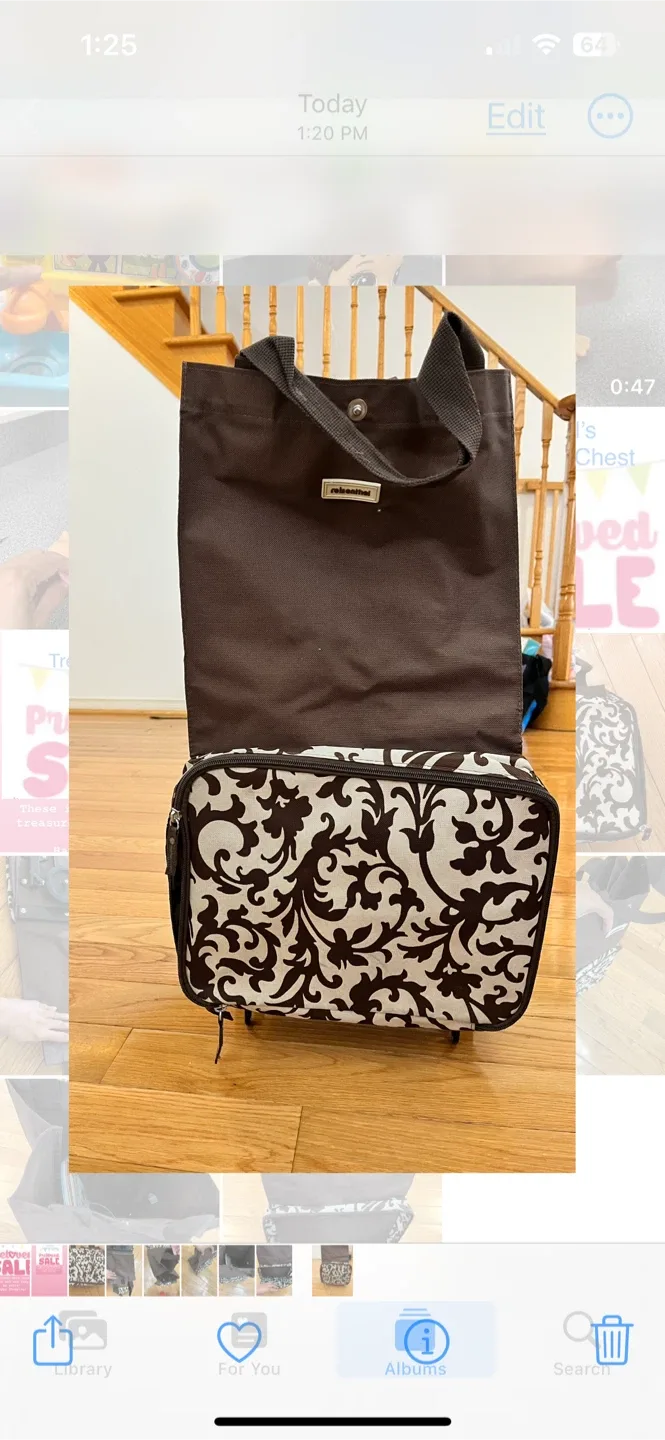 Reisenthel Brown & White Rolling Tote Bag image indicator(2)