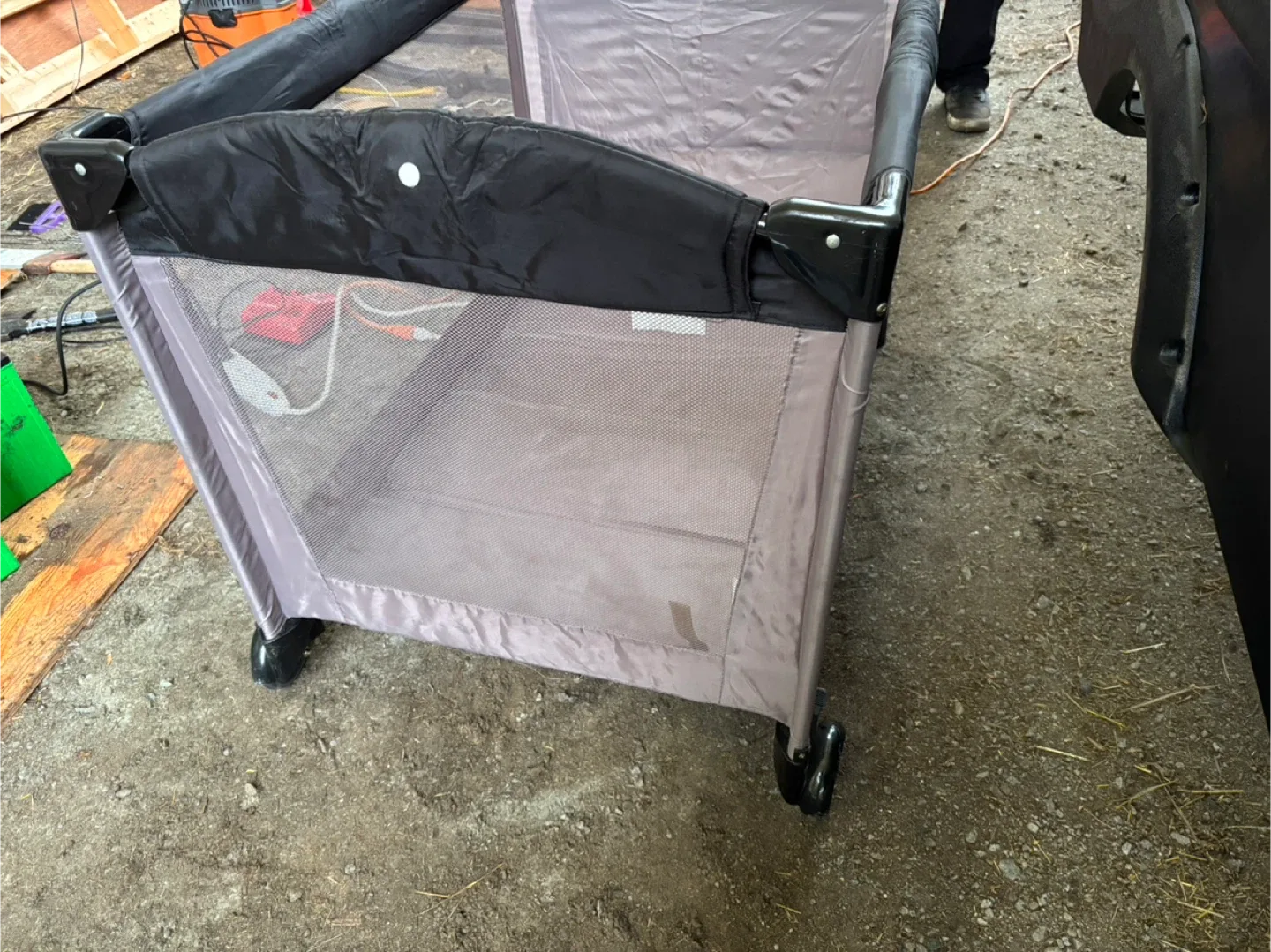 Avalon Portable Playpen / Playard image indicator(3)