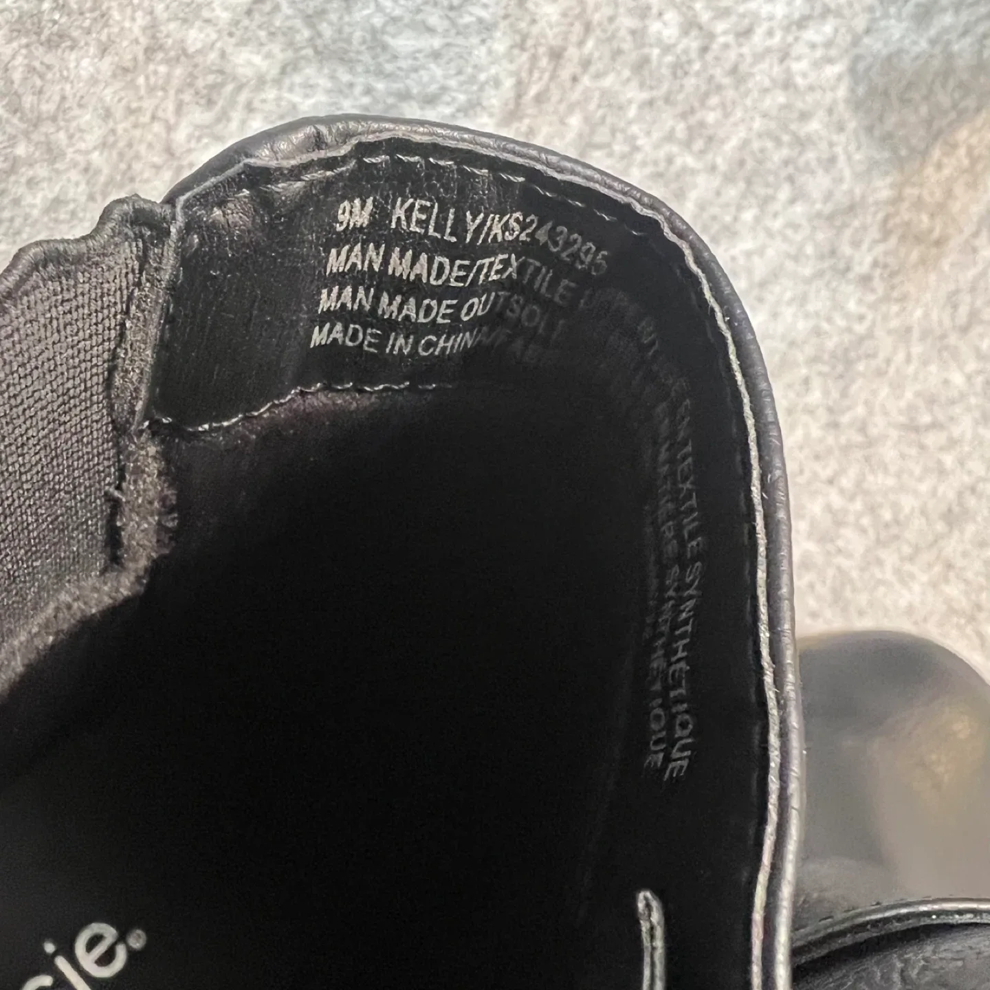 Kensie Black Ankle Boots - Size 9 image indicator(5)