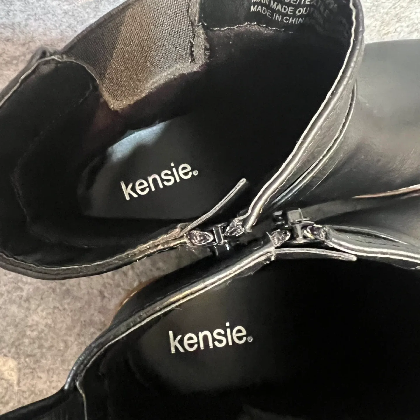 Kensie Black Ankle Boots - Size 9 image indicator(3)