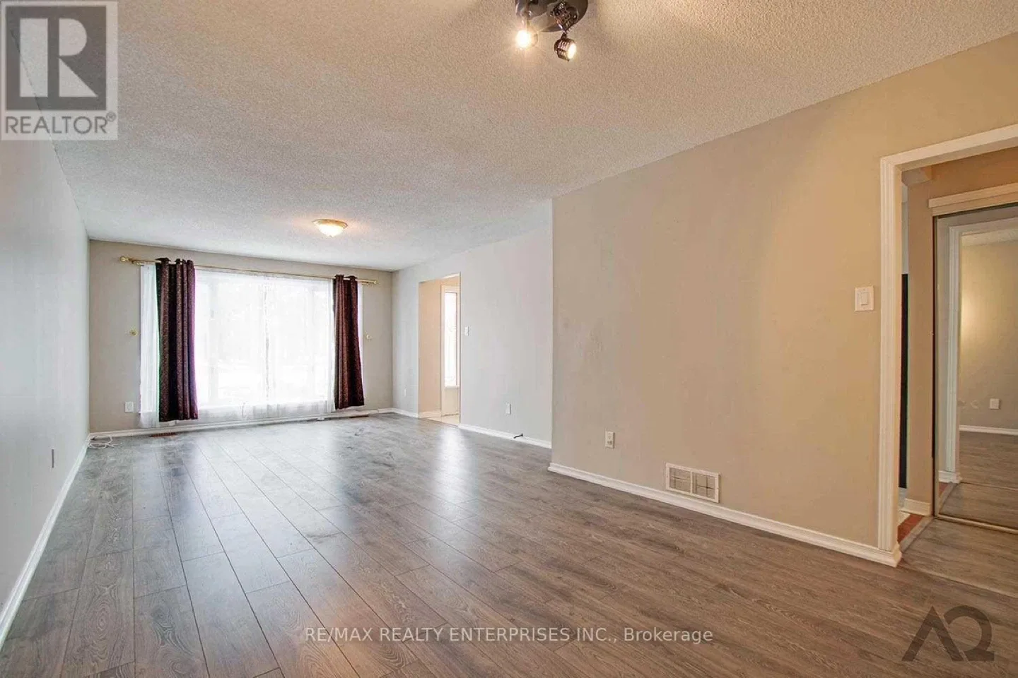 House for rent image indicator(3)