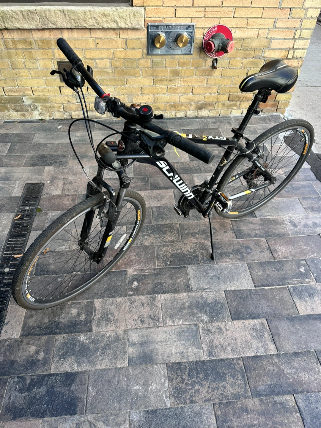 Schwinn GTX2 700c Hybrid bike - photo 2