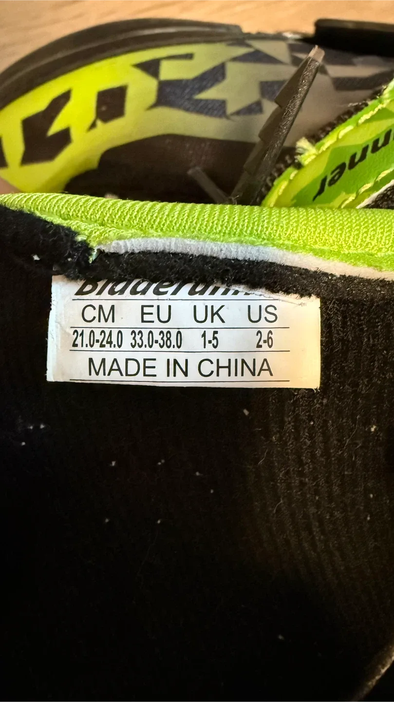 Bladerunner Kids' Phoenix Flash Inline Skates Size 2-6 image indicator(2)