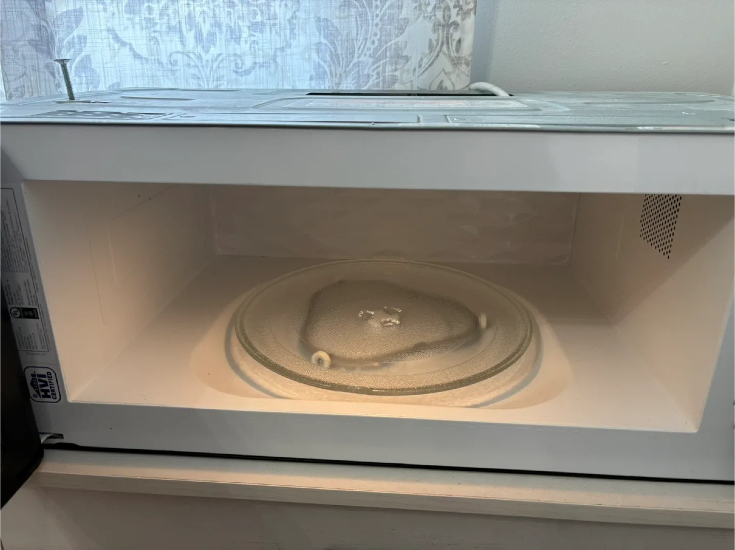 Whirlpool 1.1 Cu. Ft. Over-the-Range Microwave image indicator(3)