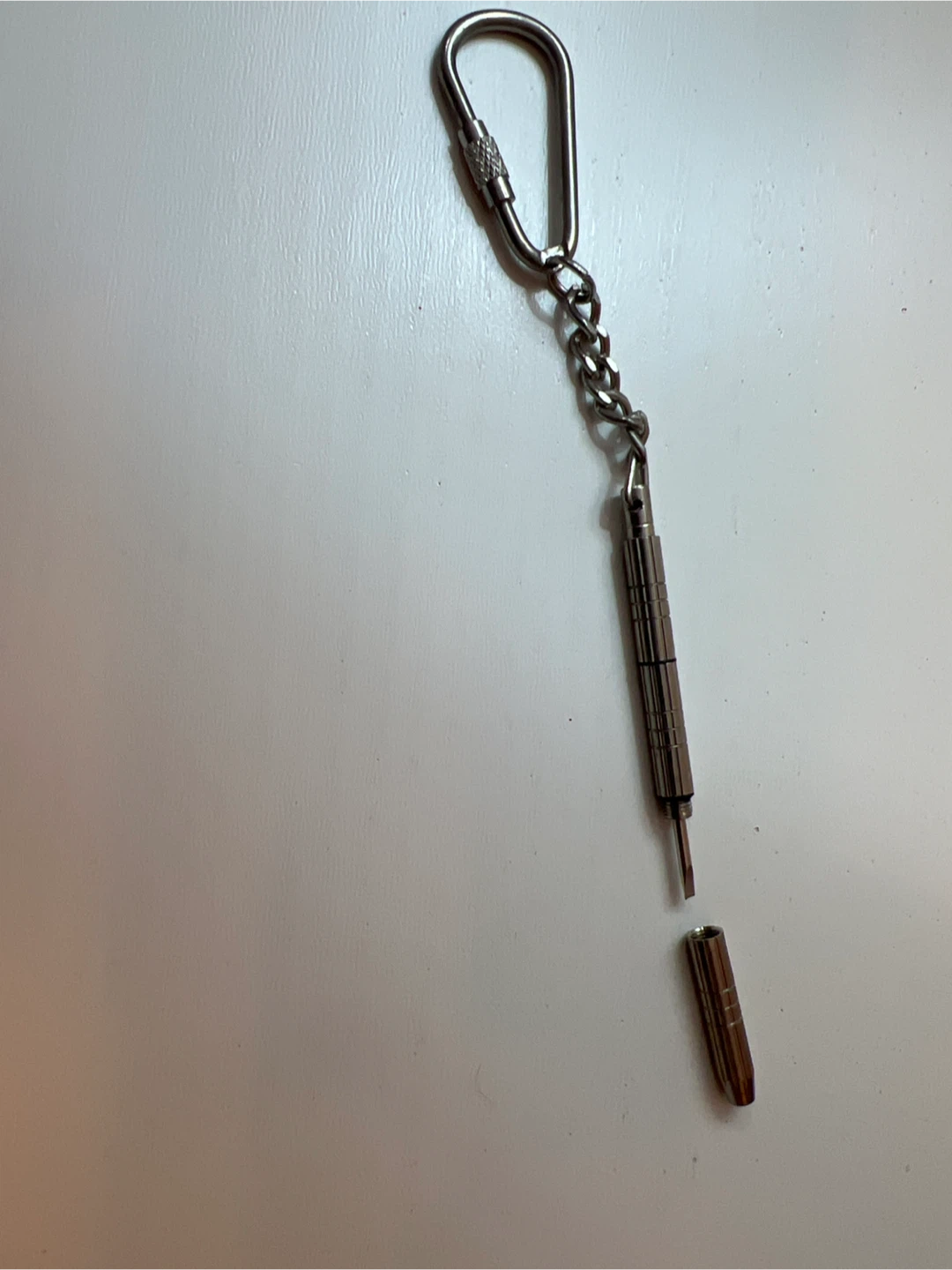 Keychain Screwdriver Tool for Glass Repair - photo 3