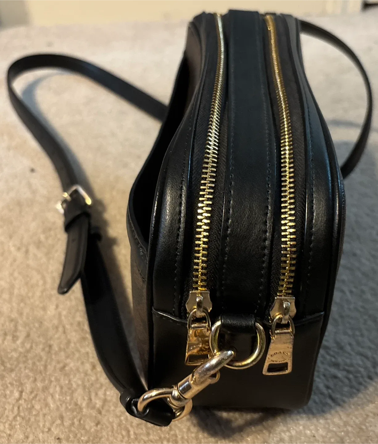 Beautiful Coach JES shoulder Bag - Brown/Black image indicator(2)