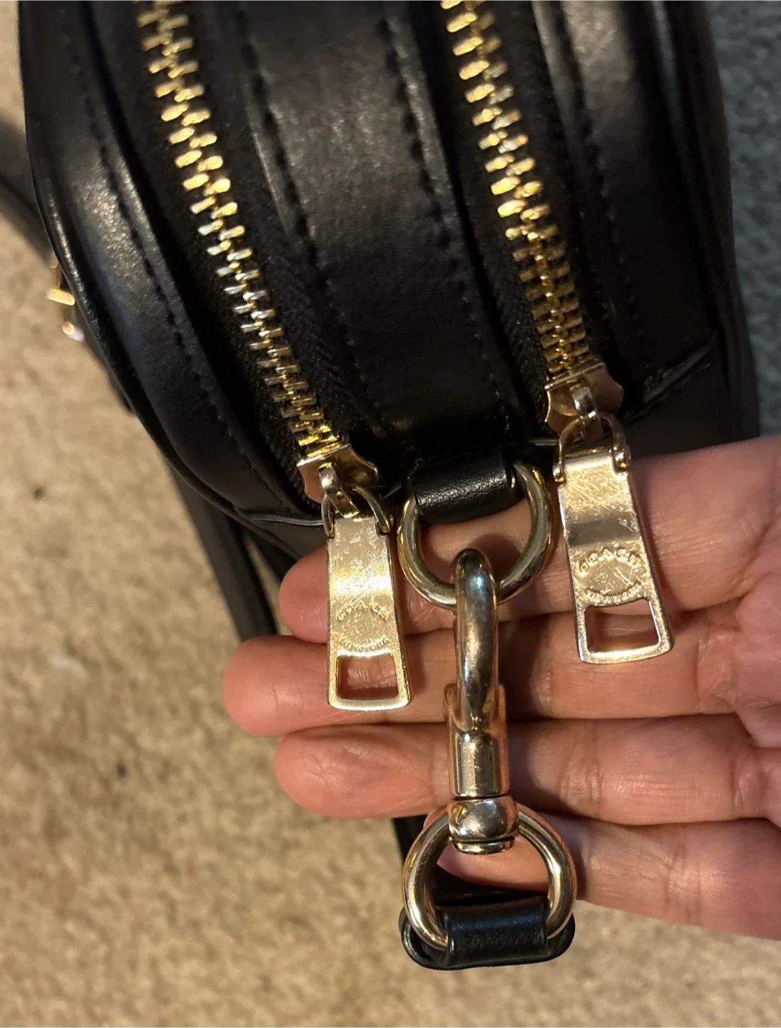 Beautiful Coach JES shoulder Bag - Brown/Black image indicator(4)