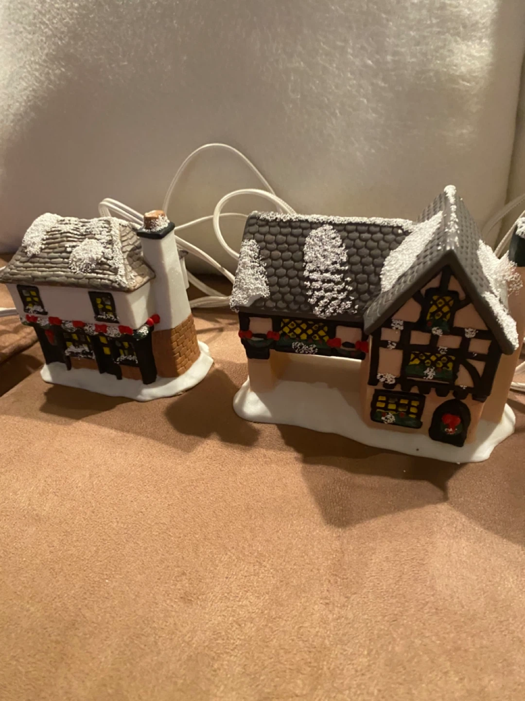 Christmas Village Lighted Houses - photo 2