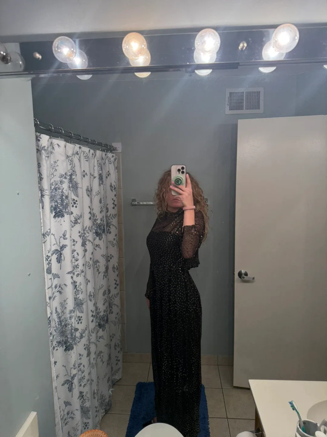 Black Sequin Maxi Dress image indicator(2)