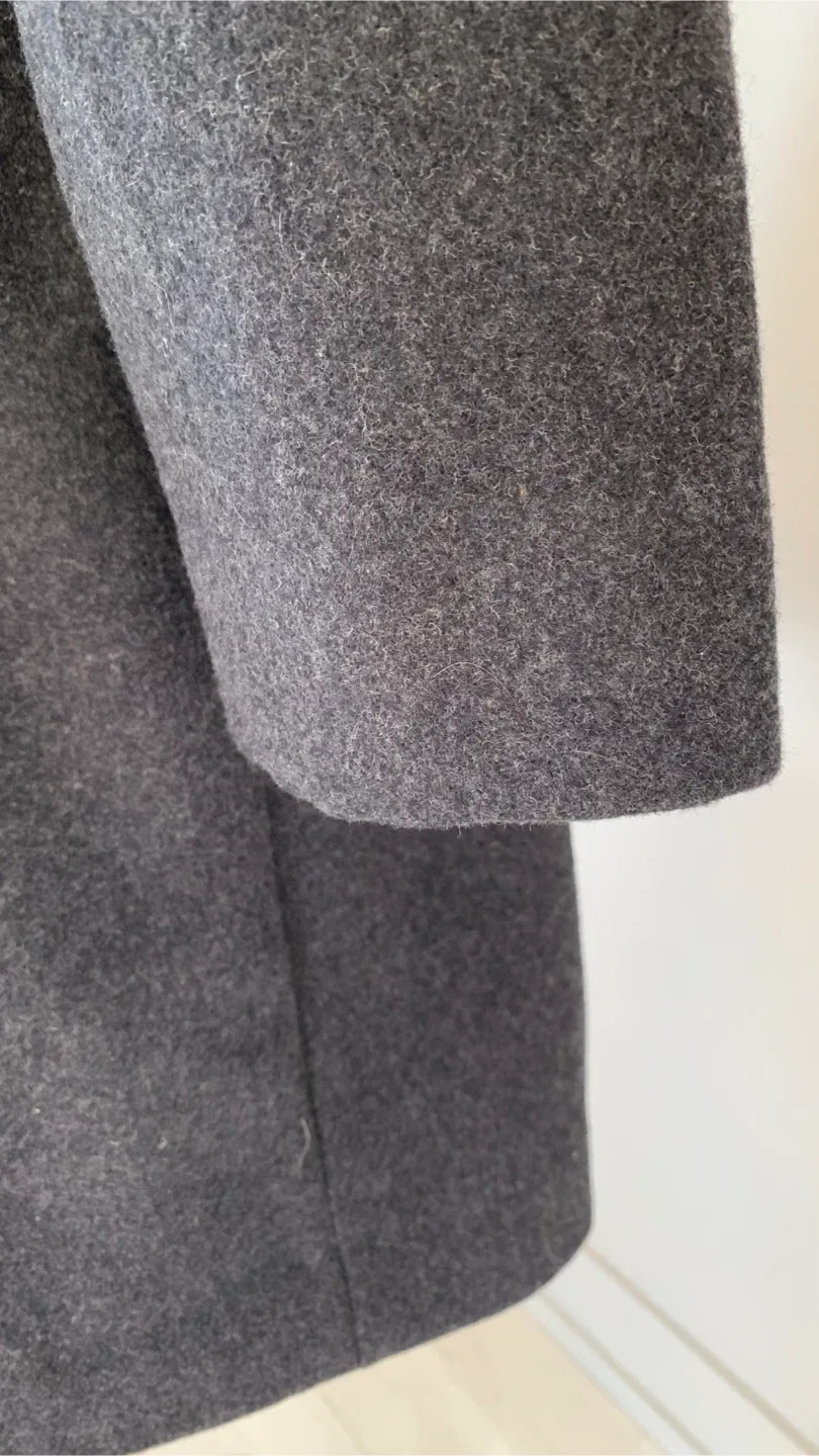 London Fog Belted Wool blend Coat M/L image indicator(5)