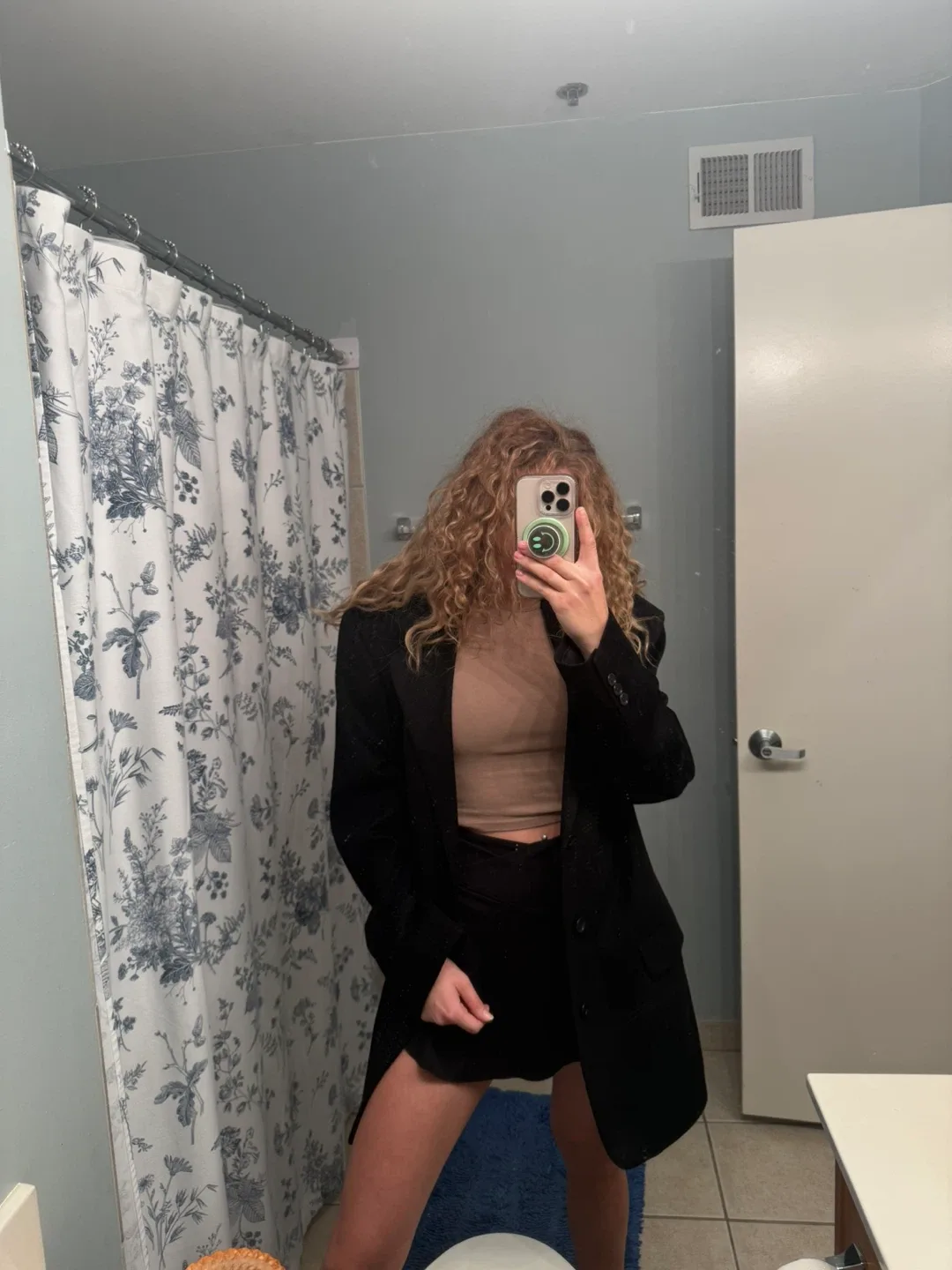 Loro Piano  Black Blazer - Size L image indicator(3)