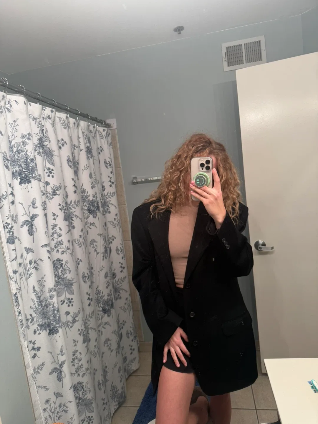 Loro Piano  Black Blazer - Size L image indicator(4)