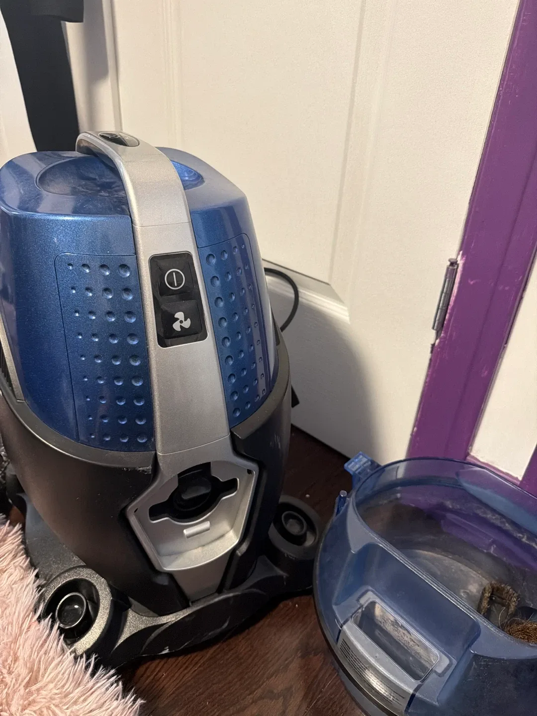 Sierna Vacuum Cleaner