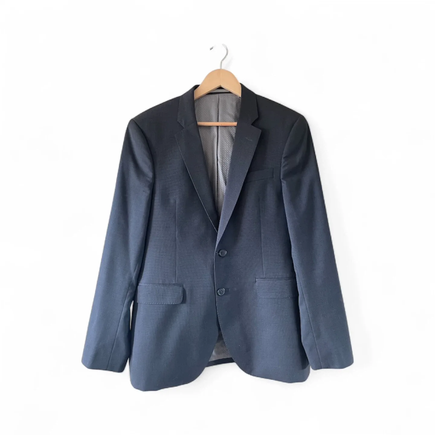 Jaeger Men’s Suit 100% Tollegno’s 1900 Wool