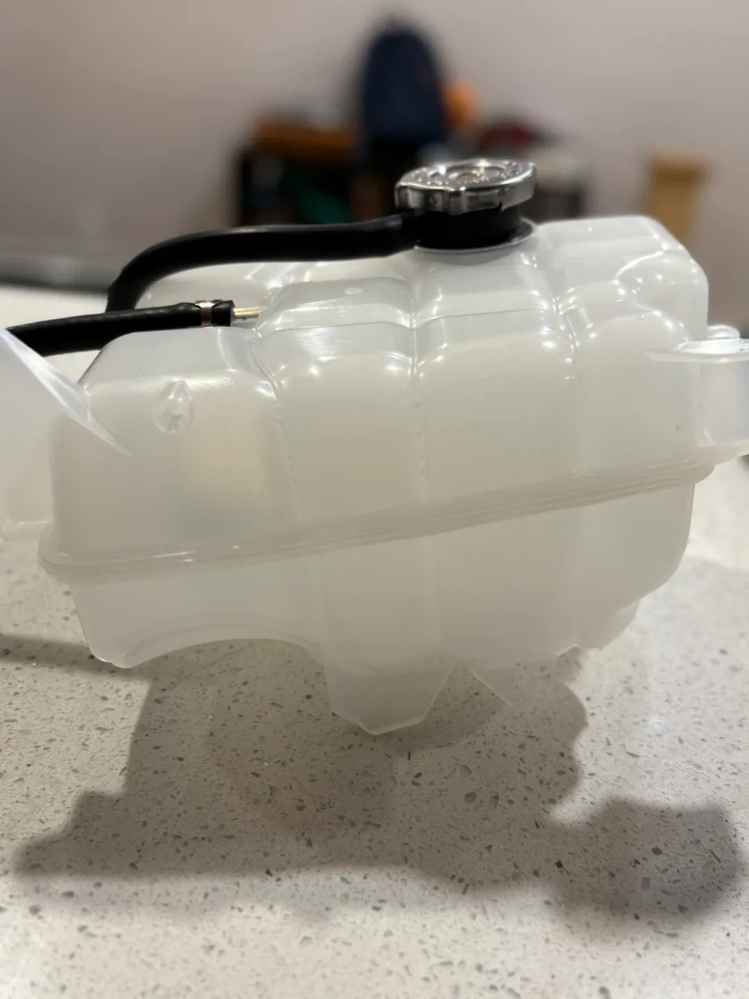 Coolant Overflow Tank image indicator(3)