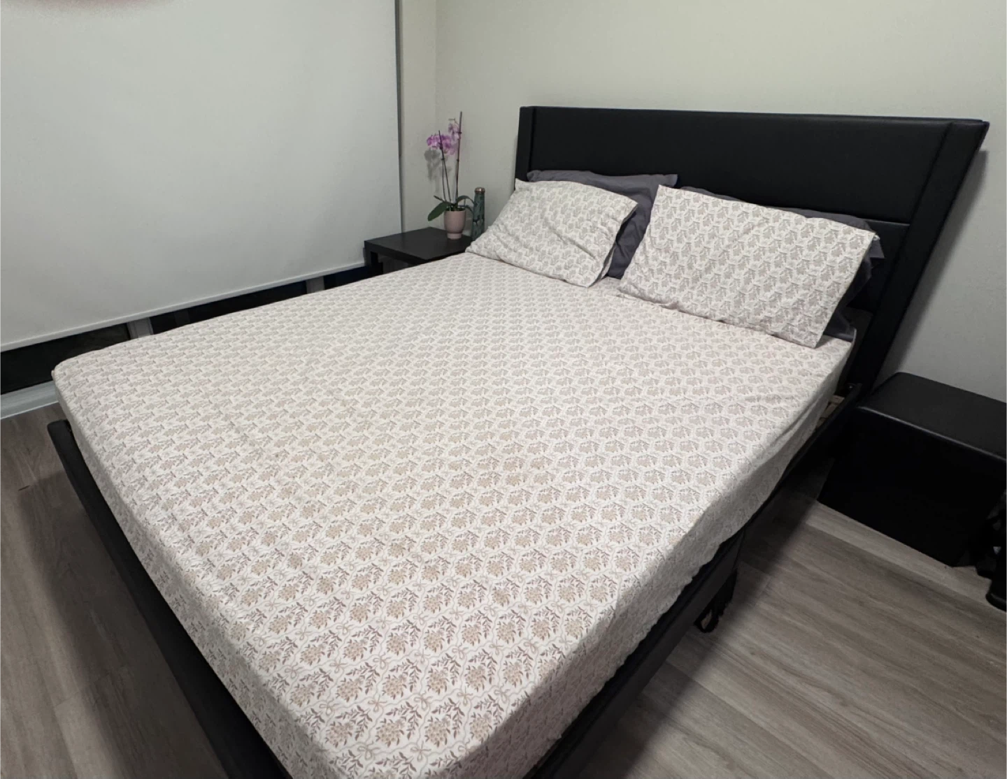 Queen Bed with Mattress - Spotless Condition! - photo 2
