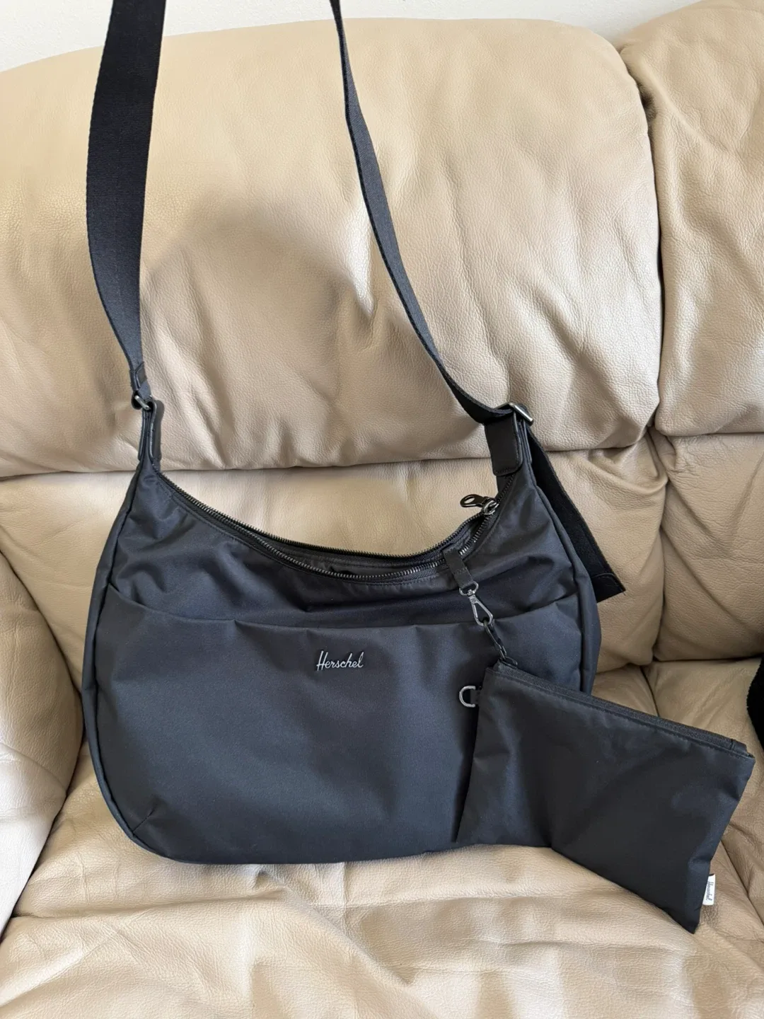 Herschel Yara Shoulder Bag in Black