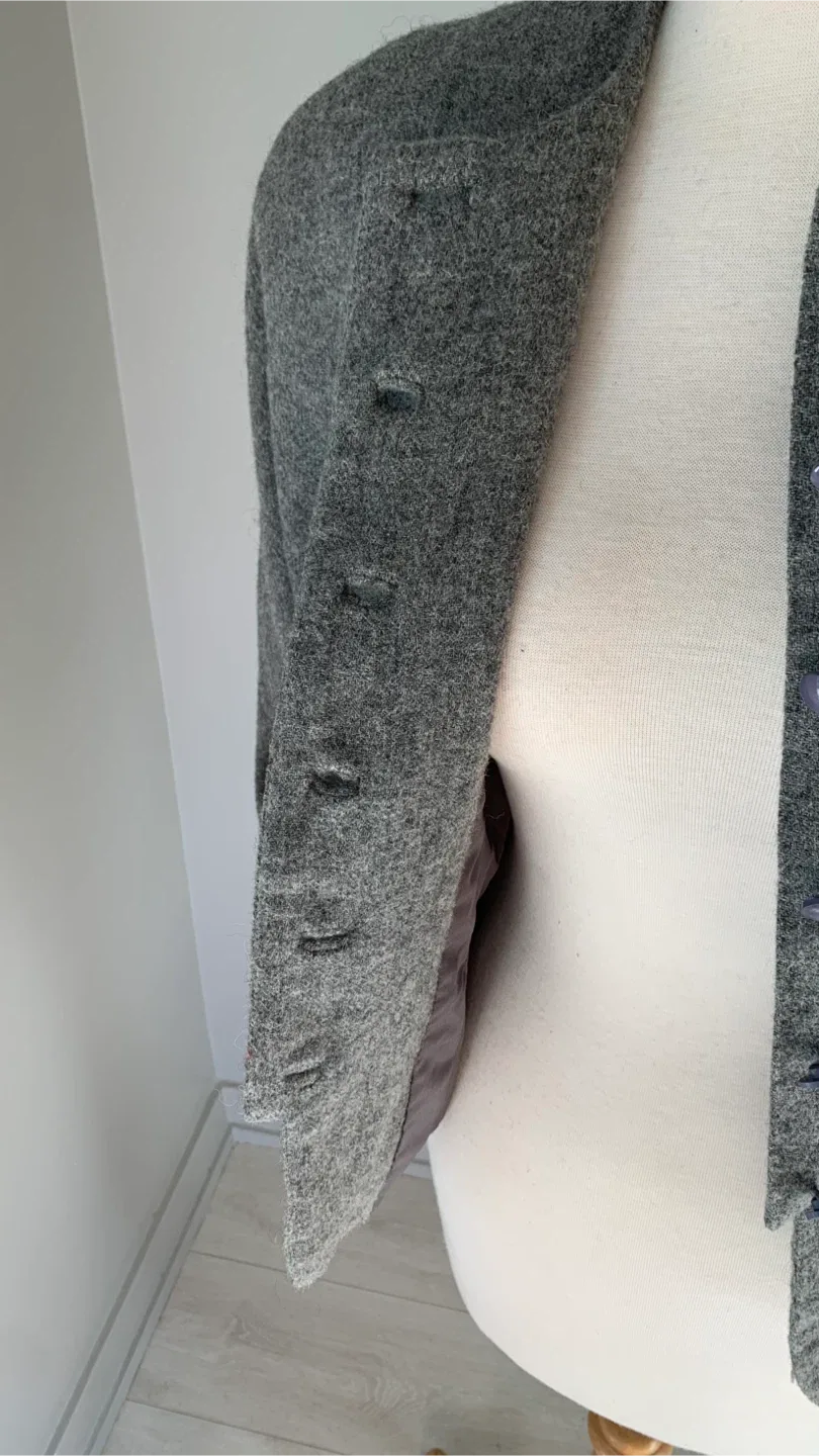 Vintage Alpaca De Paris Woollen Blazer image indicator(8)