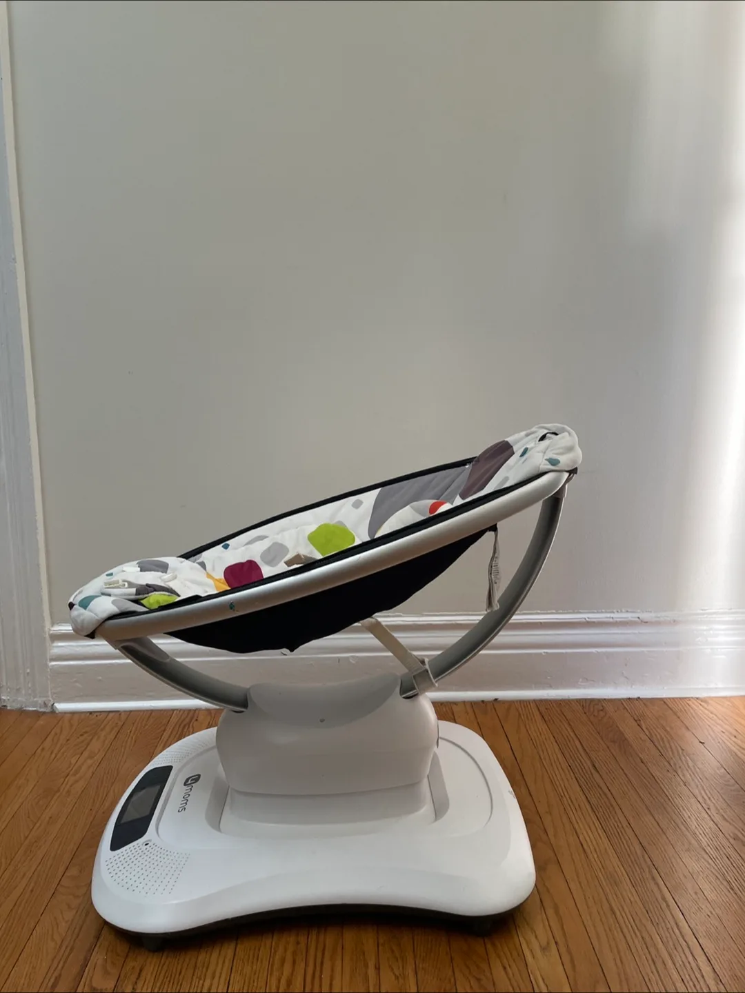 Baby swing rocker (4moms) image indicator(5)