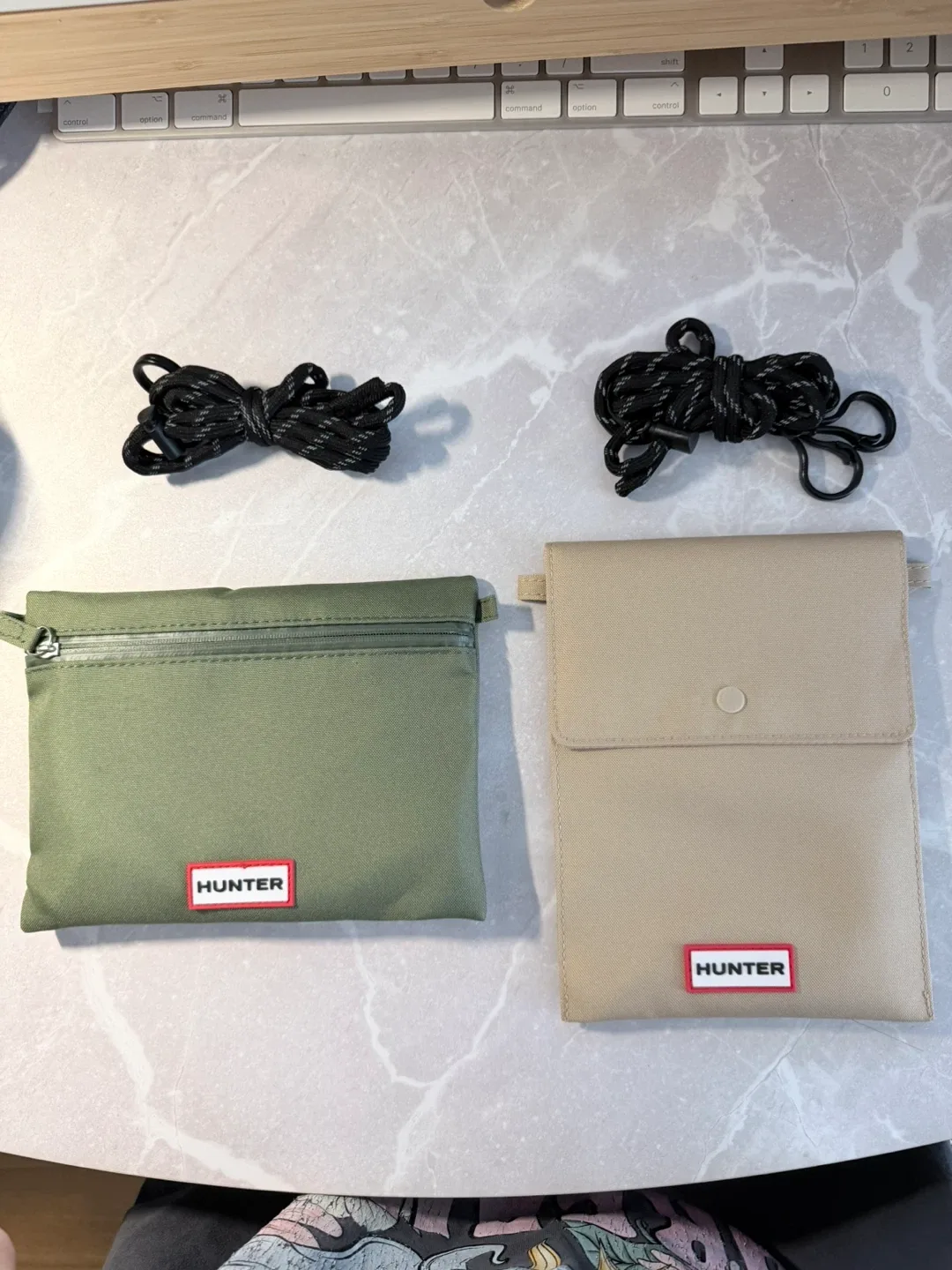Hunter Pouch - Green & Beige