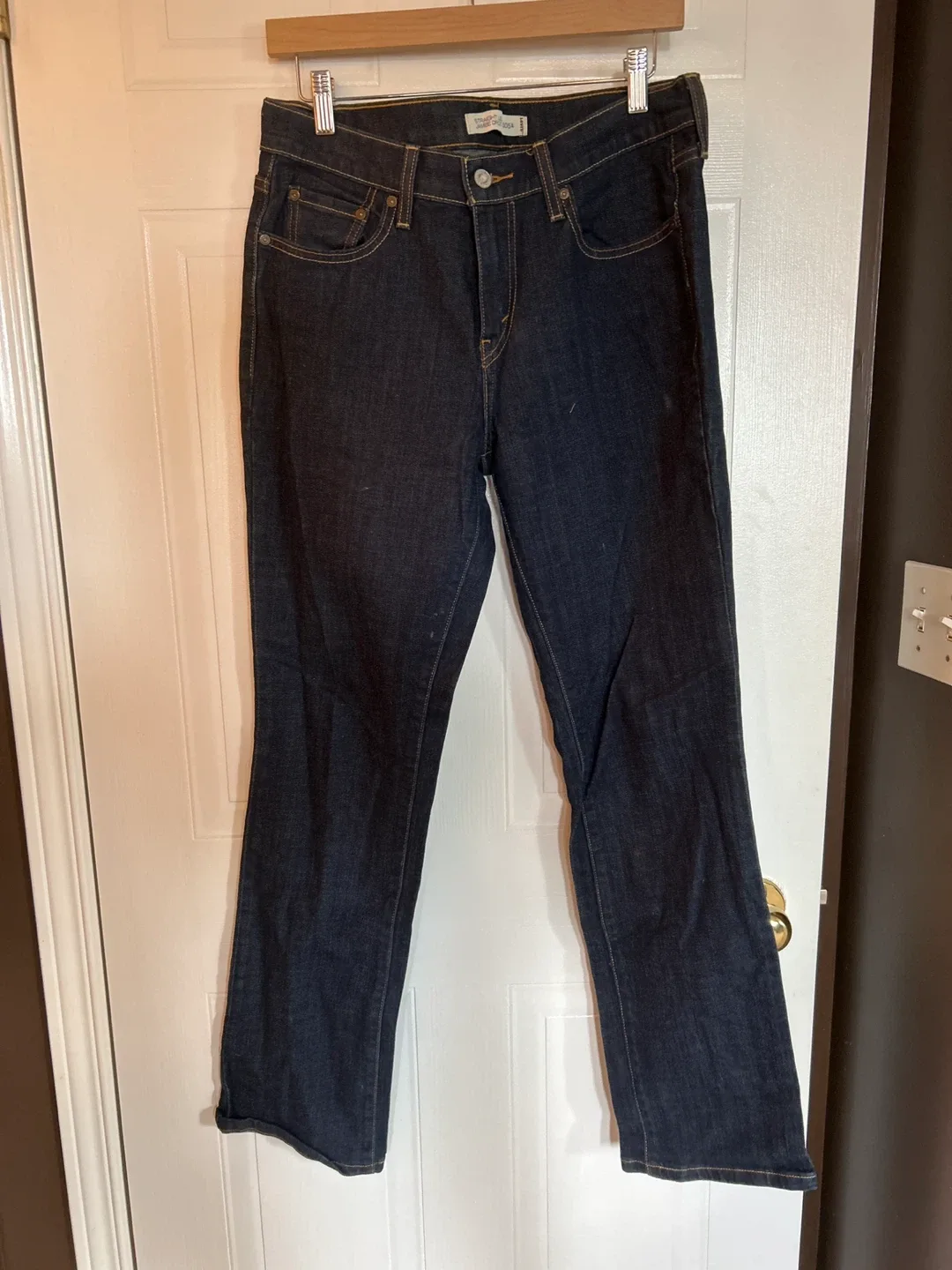 Levi's 505 Straight Leg Jeans - Size 8M thumbnail
