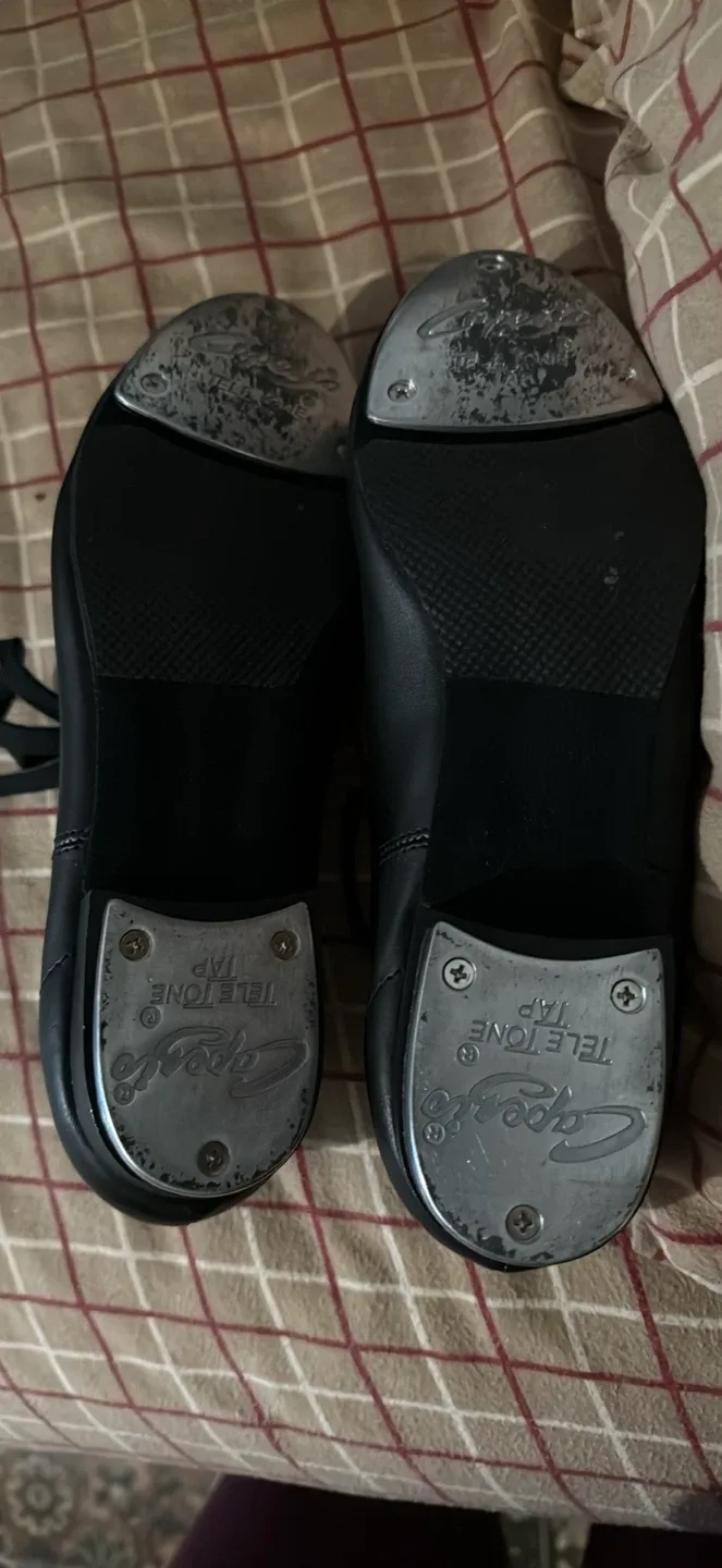Capezio Black Tap Shoes image indicator(3)