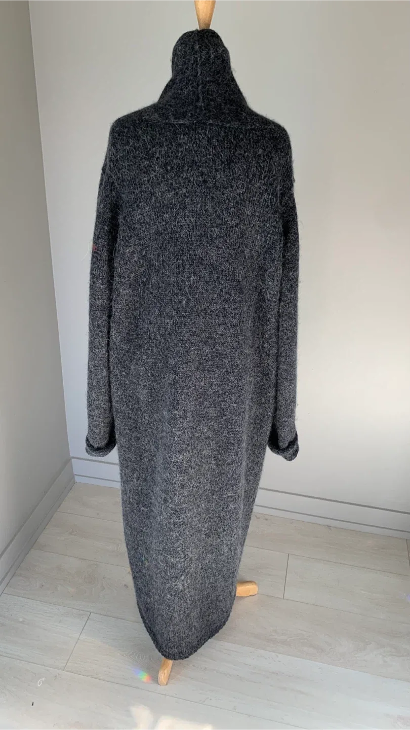 Full Length Vintage Woollen blend Coat/Cardigan Size L image indicator(4)